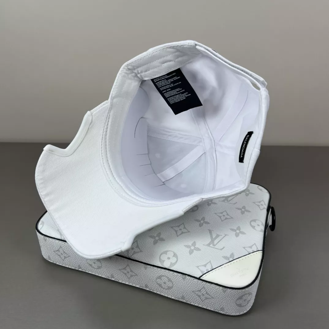 Balenciaga Caps Stylish 8794