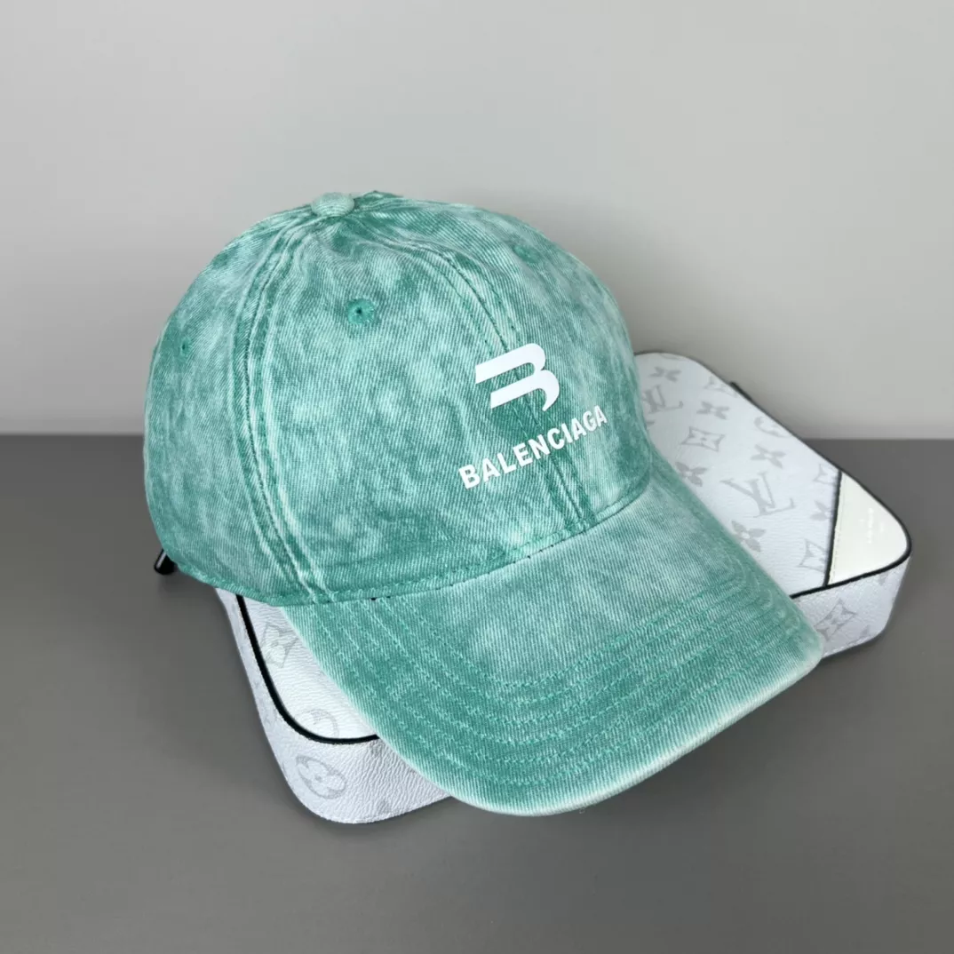 Balenciaga Caps Timeless 5248