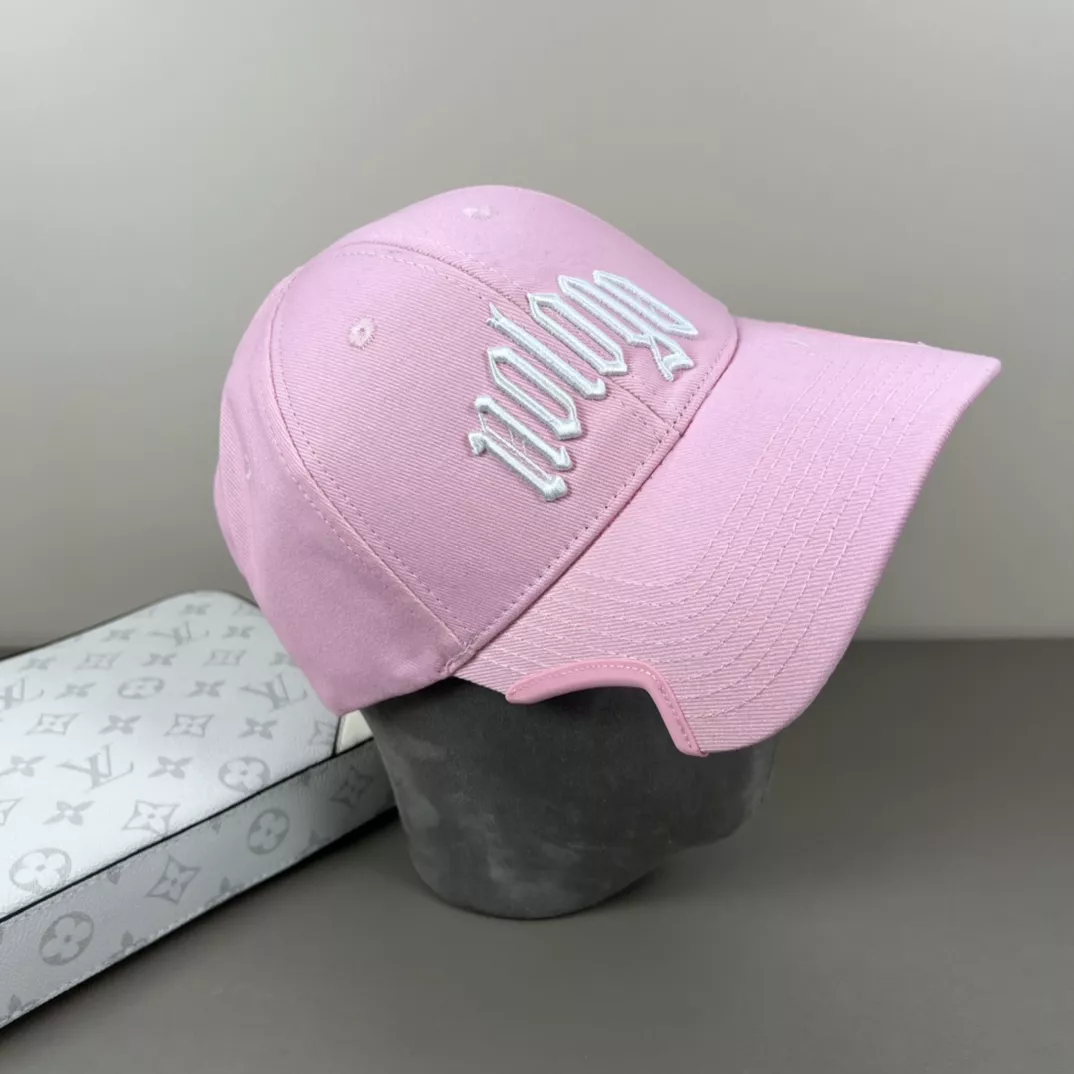 Balenciaga Caps Timeless 661