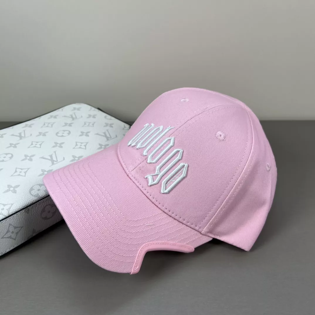 Balenciaga Caps Timeless 661