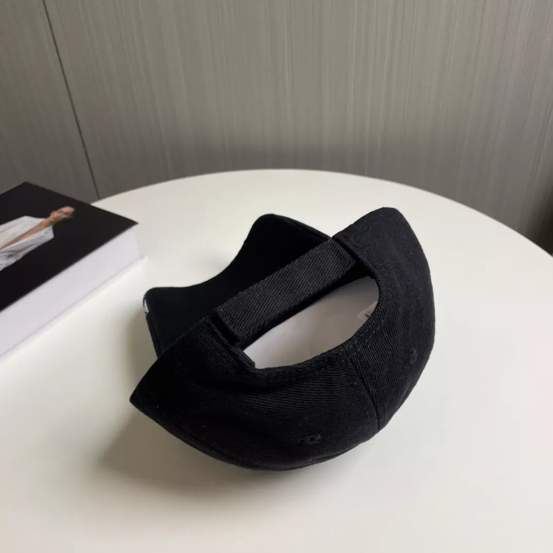 Balenciaga Caps TopPick 1105
