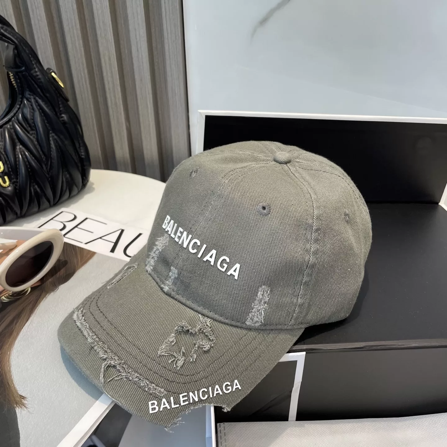 Balenciaga Caps Trendy 9252