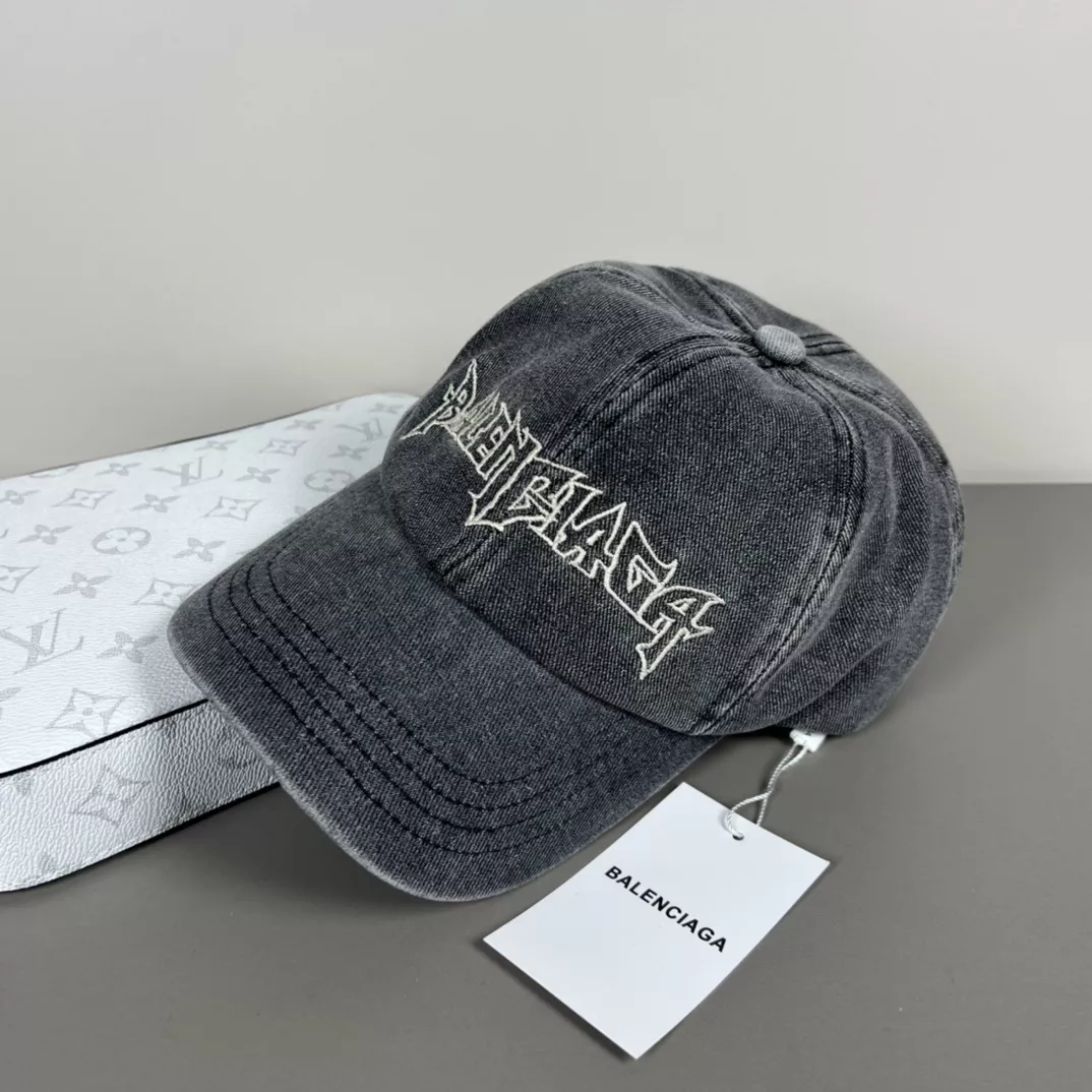 Balenciaga Caps Vibrant 4311