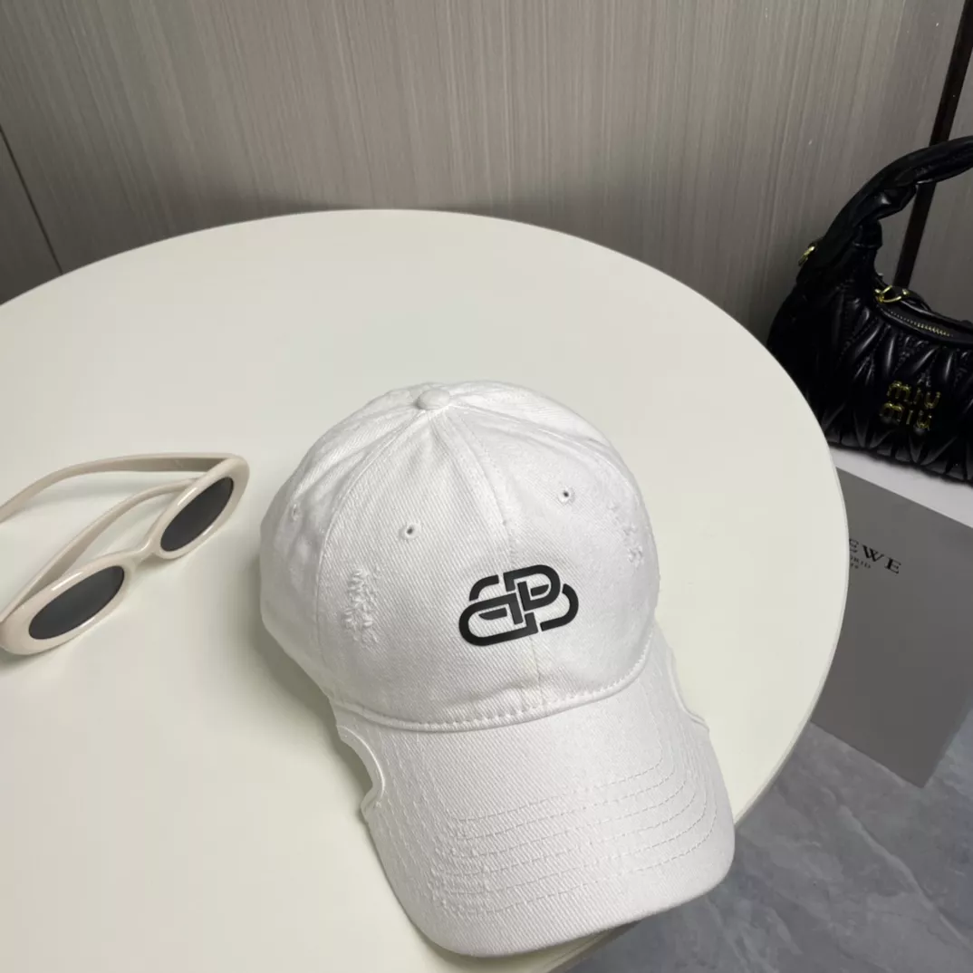 Balenciaga Caps WellDesigned 1699
