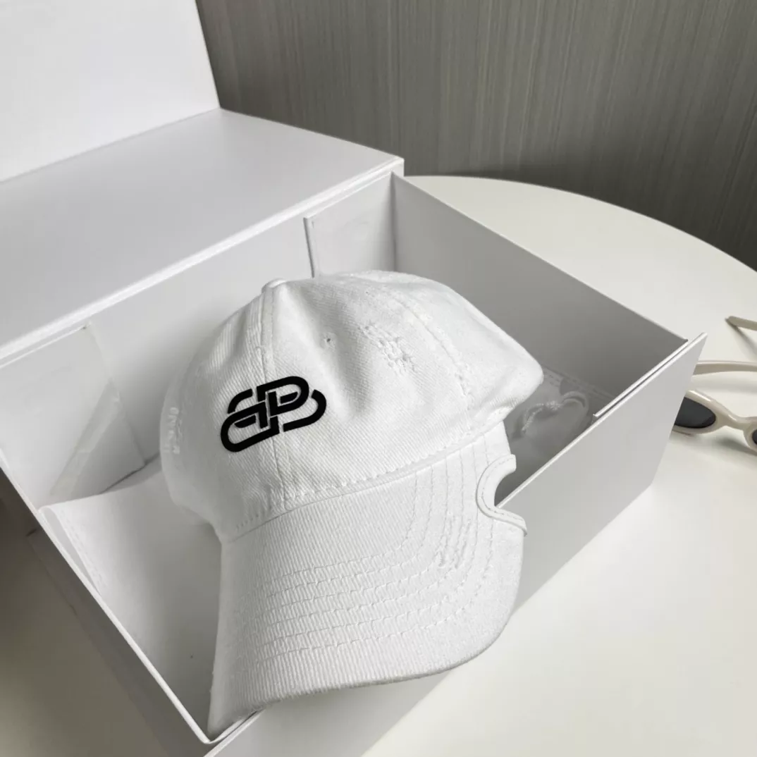 Balenciaga Caps WellDesigned 1699