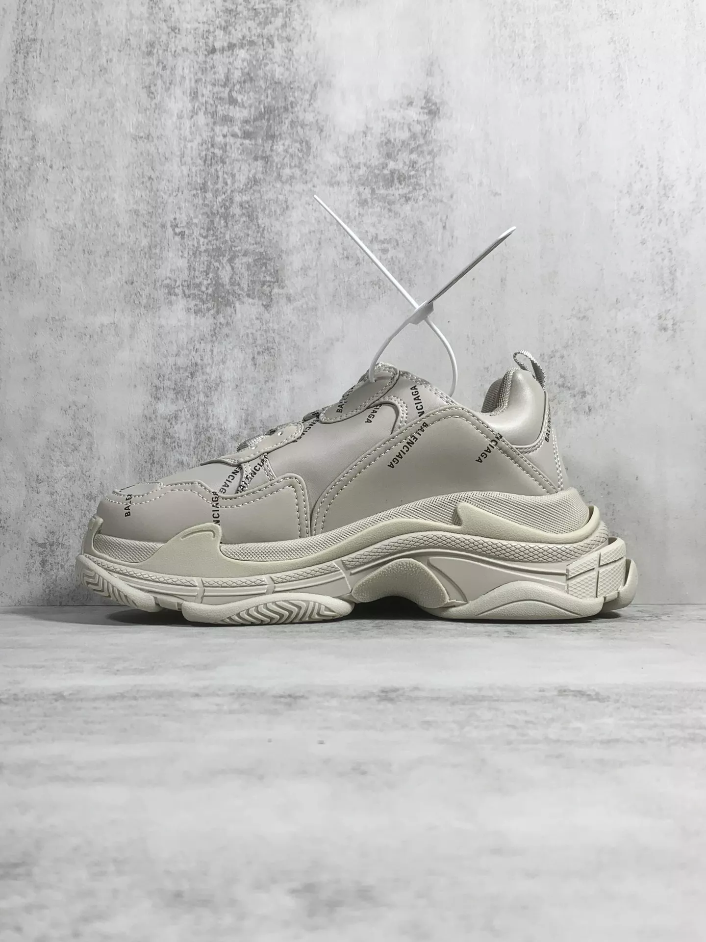 Balenciaga Casual Shoes For Men Affordable 5377
