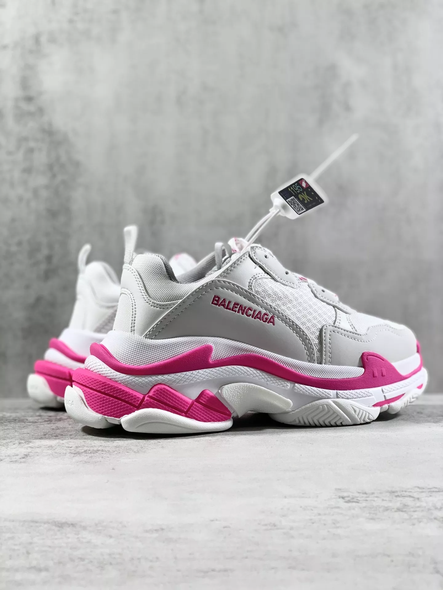 Balenciaga Casual Shoes For Men Bold 923