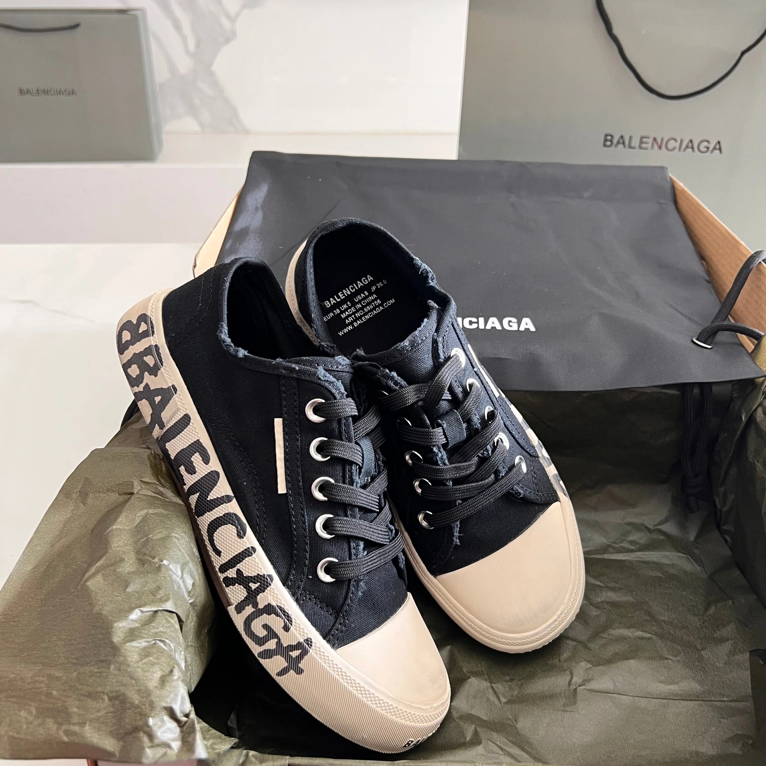 Balenciaga Casual Shoes For Men Classic 6842