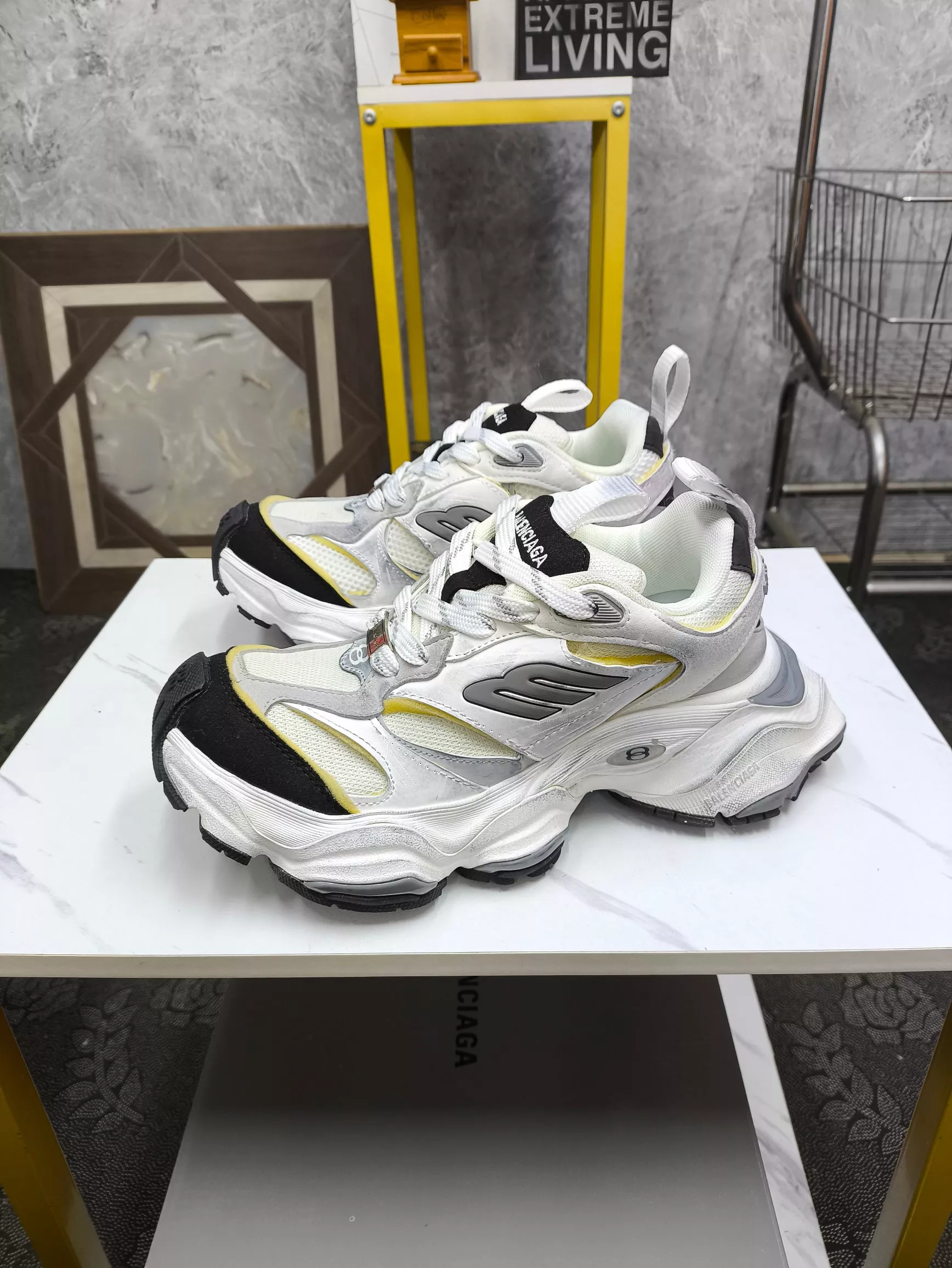 Balenciaga Casual Shoes For Men EasyMatch 7128
