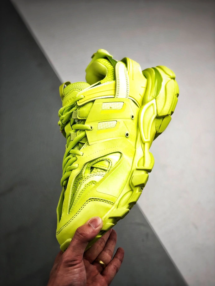 Balenciaga Casual Shoes For Men EyeCatching 3021