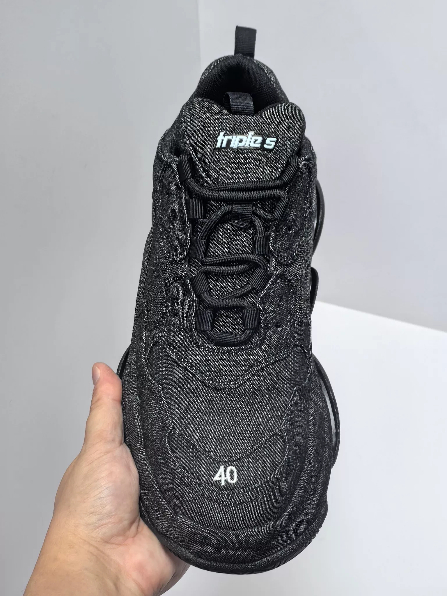 Balenciaga Casual Shoes For Men EyeCatching 4084