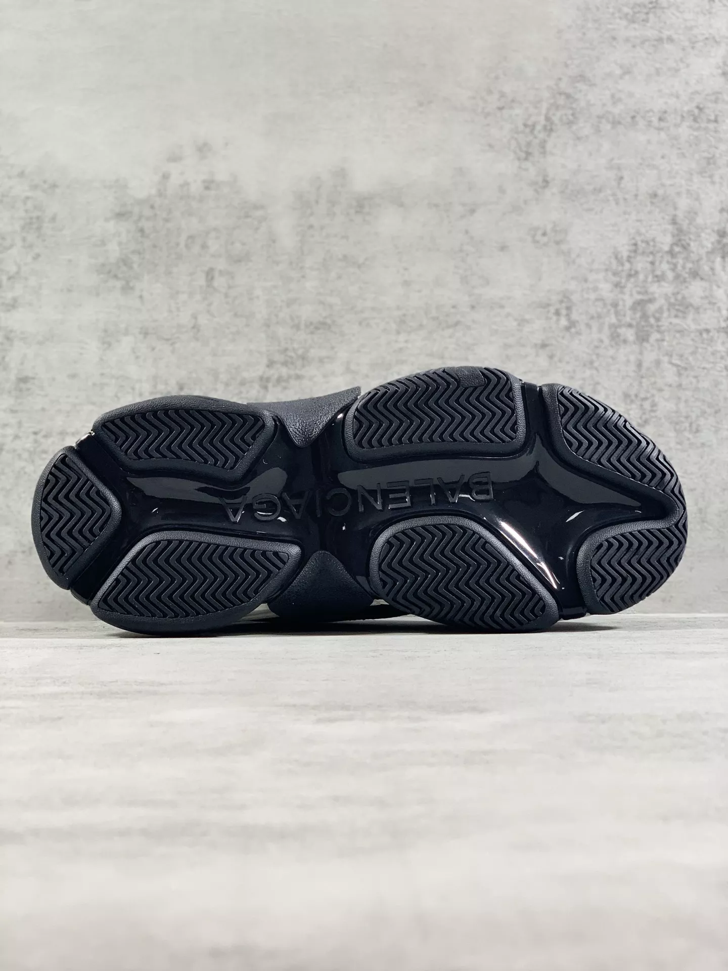 Balenciaga Casual Shoes For Men Flexible 3127