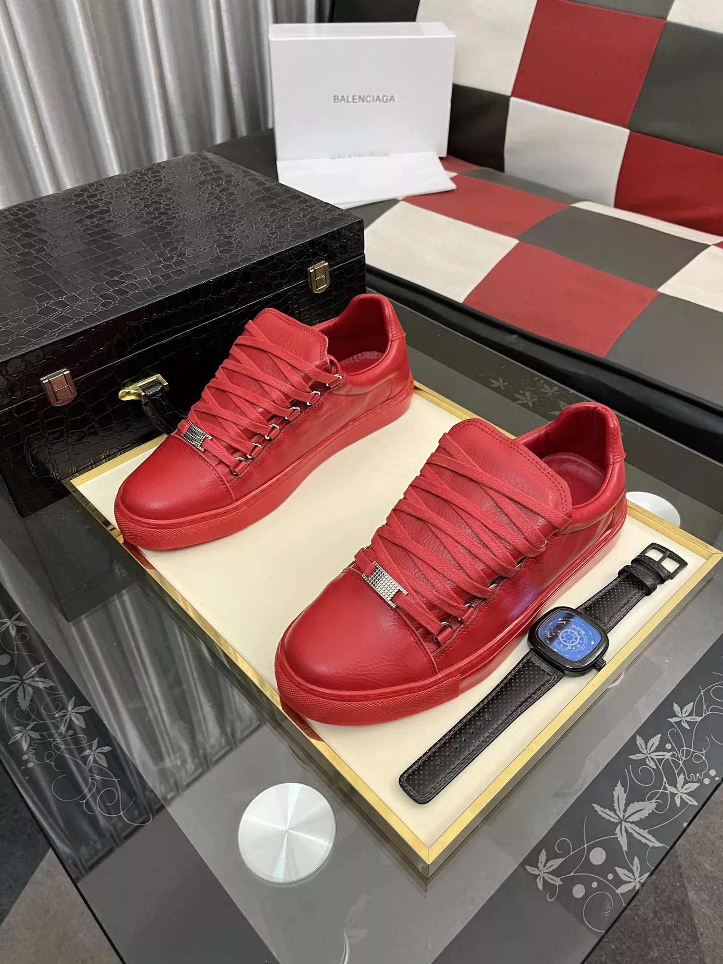 Balenciaga Casual Shoes For Men Minimalist 9328