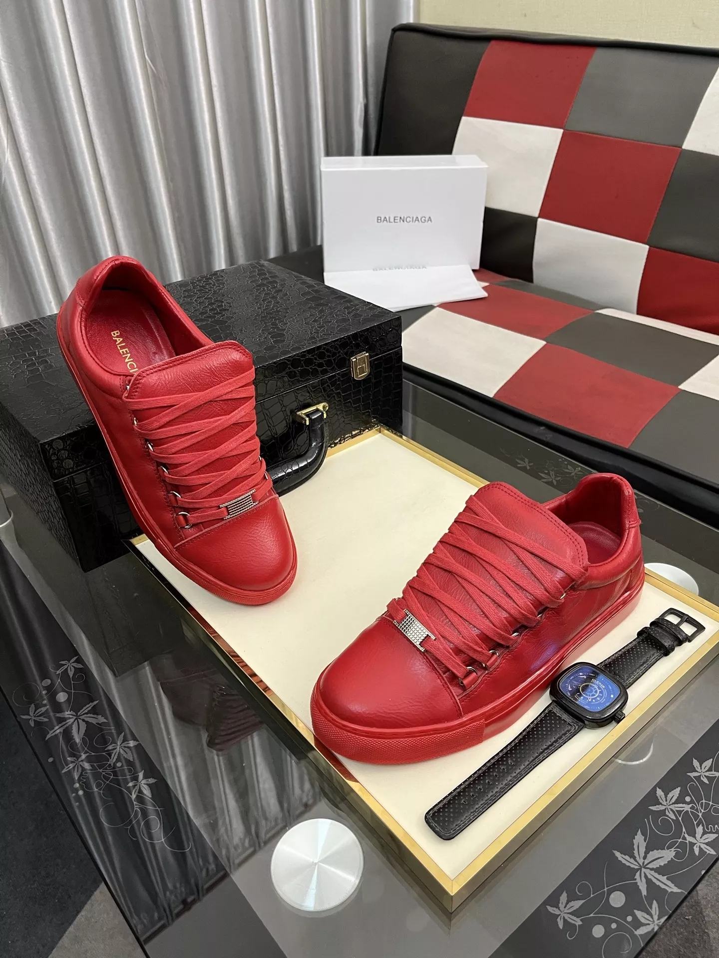 Balenciaga Casual Shoes For Men Minimalist 9328