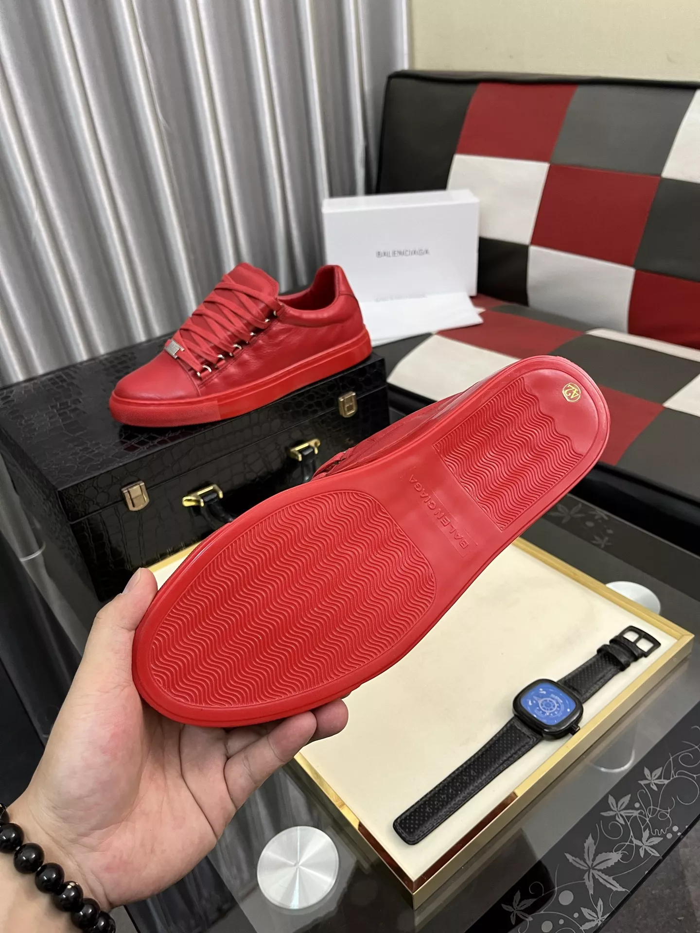 Balenciaga Casual Shoes For Men Minimalist 9328