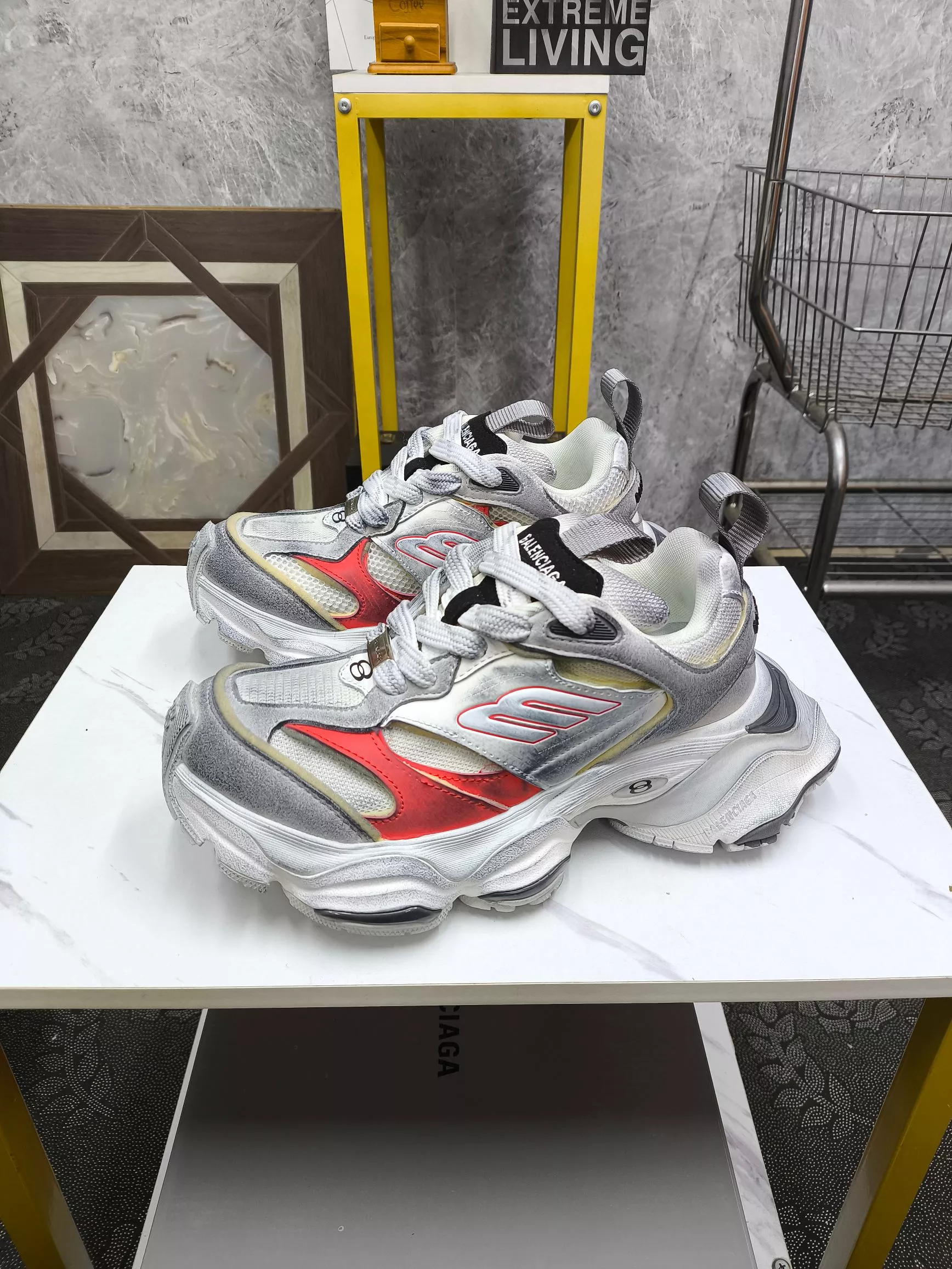 Balenciaga Casual Shoes For Men Modern 6561