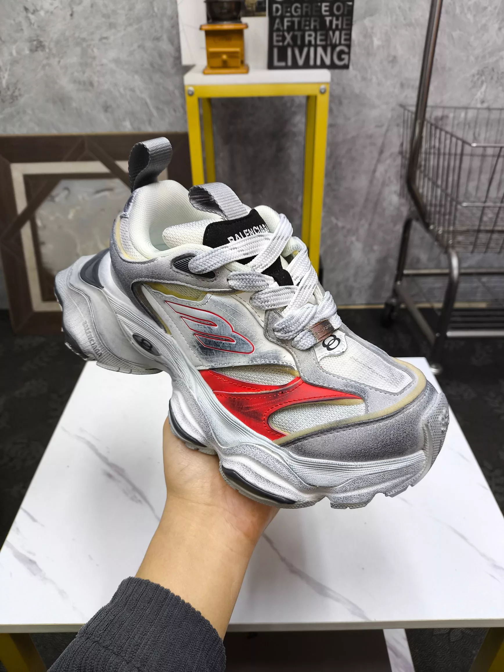 Balenciaga Casual Shoes For Men Modern 6561