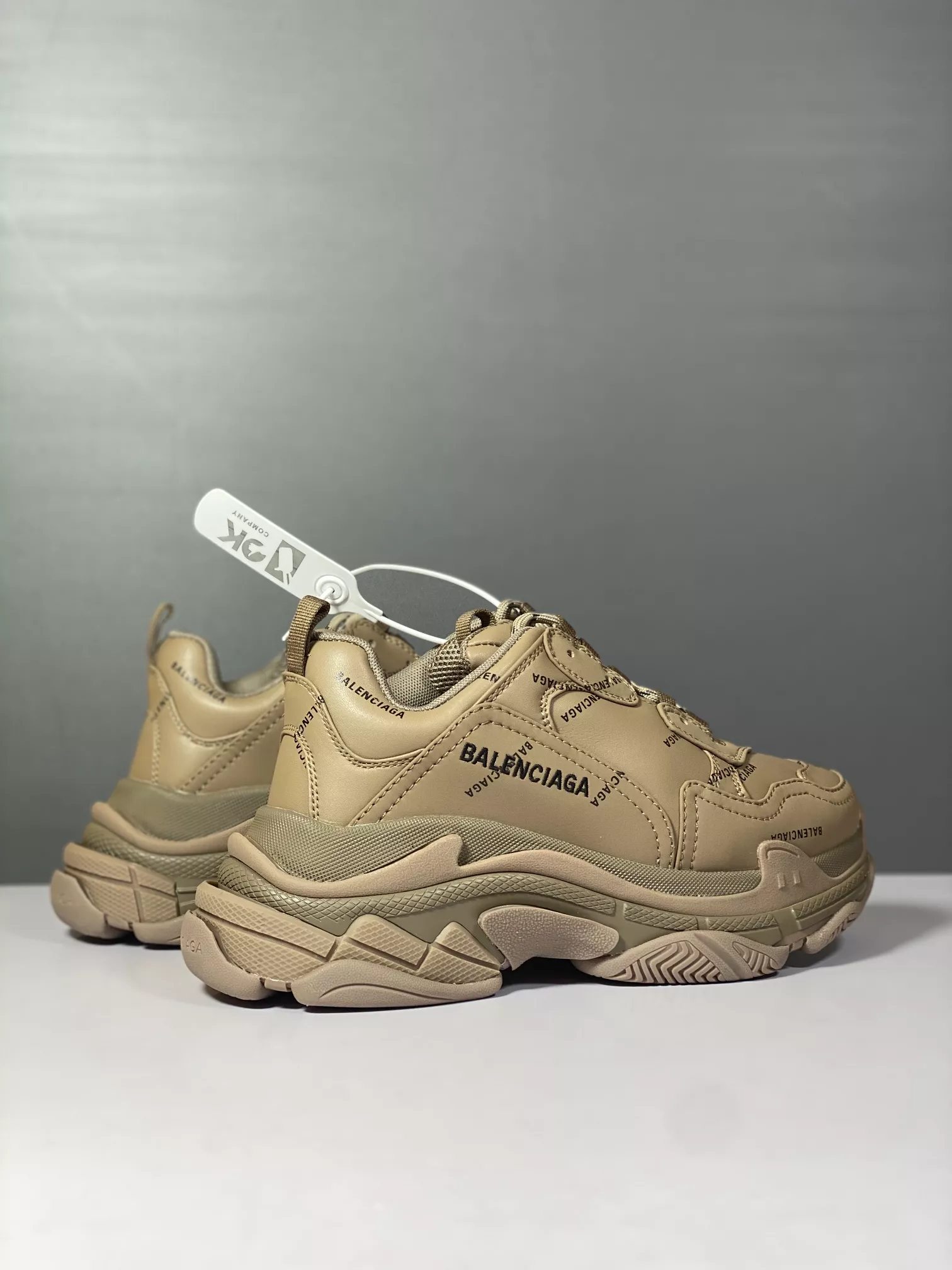 Balenciaga Casual Shoes For Men Practical 3141
