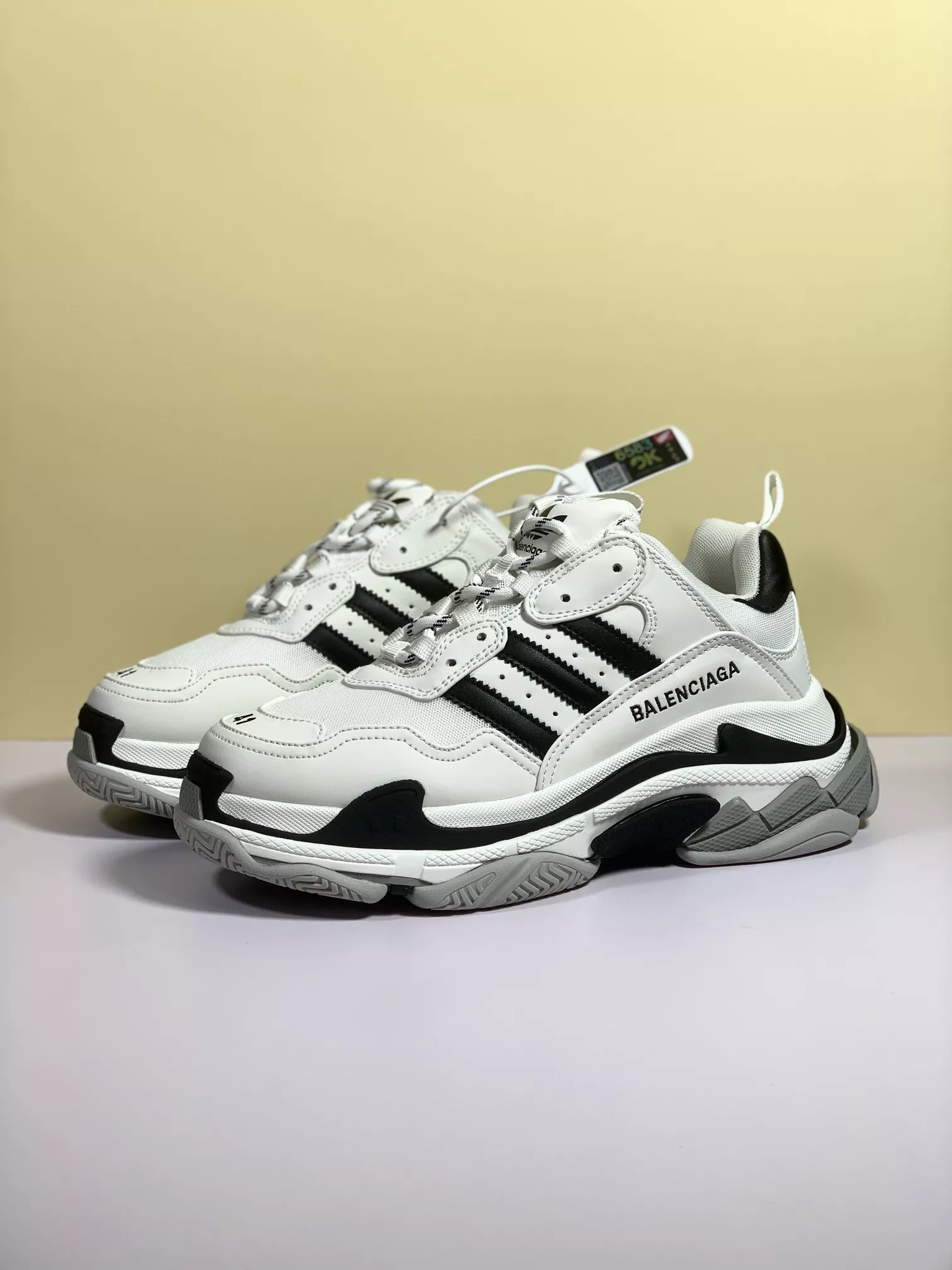 Balenciaga Casual Shoes For Men Sophisticated 4223