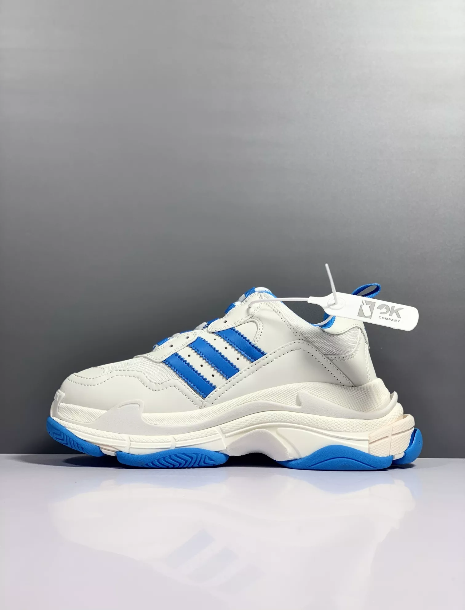 Balenciaga Casual Shoes For Men Timeless 9197