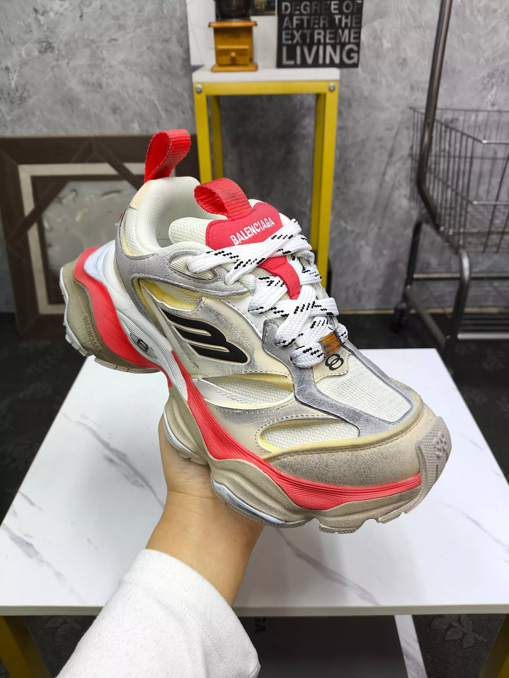 Balenciaga Casual Shoes For Men Trendsetting 2837