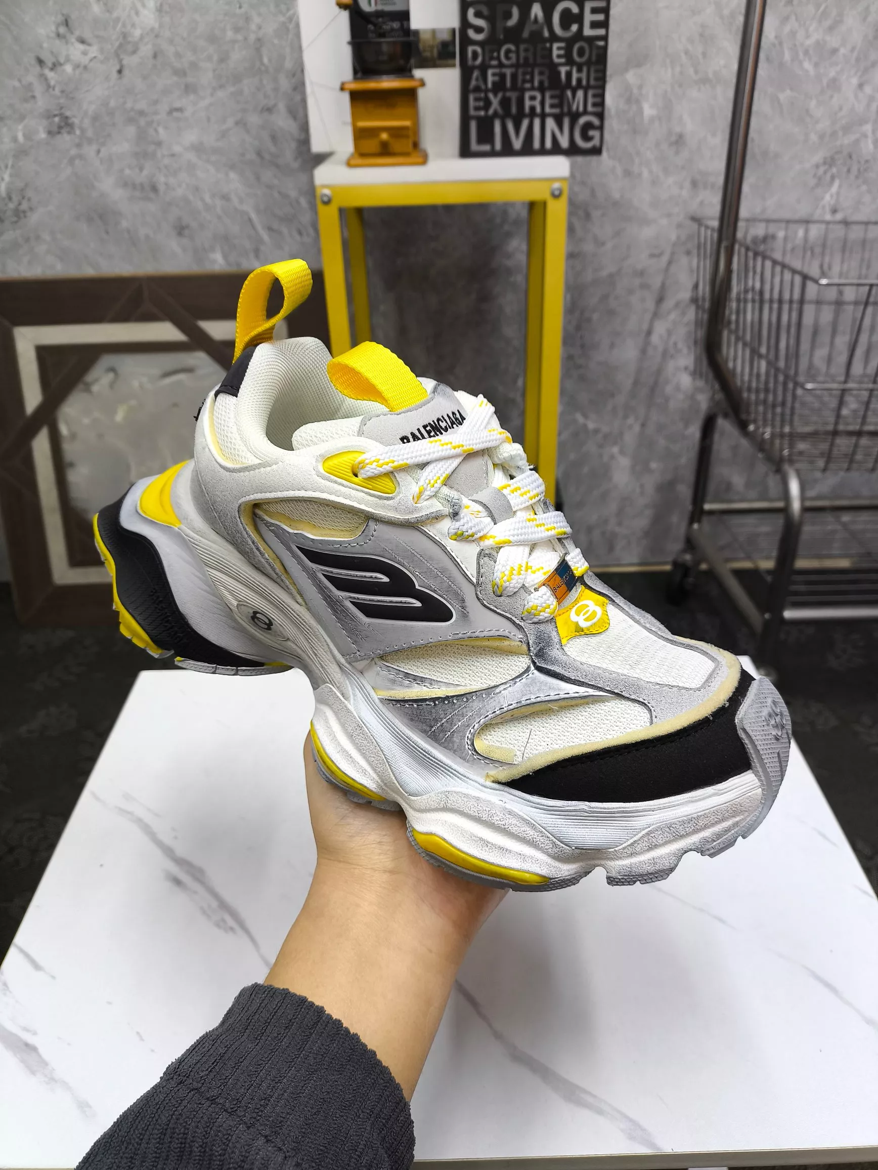 Balenciaga Casual Shoes For Men Unique 6208