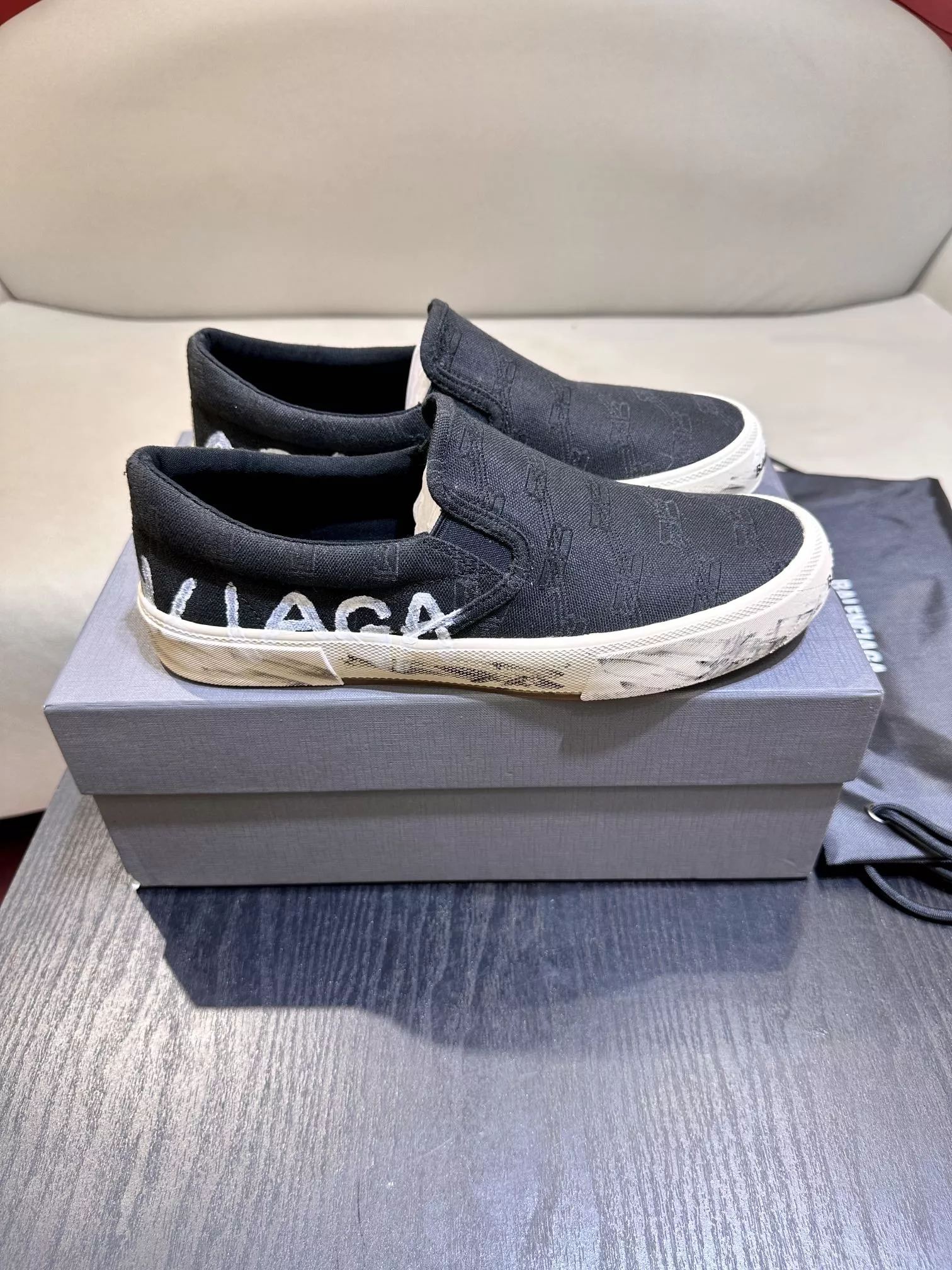 Balenciaga Casual Shoes For Men WellDesigned 2438