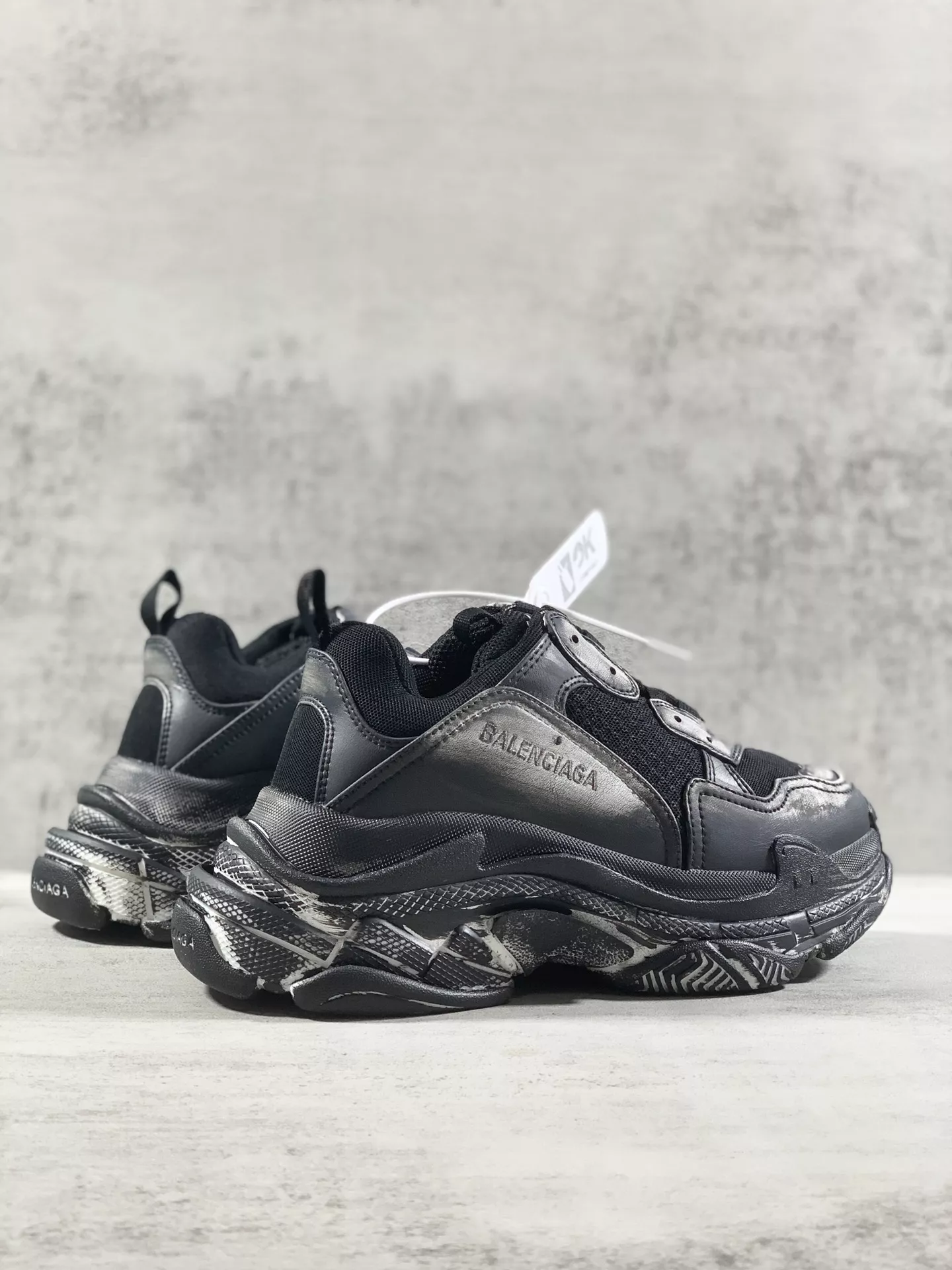Balenciaga Casual Shoes For Men WellDesigned 6561