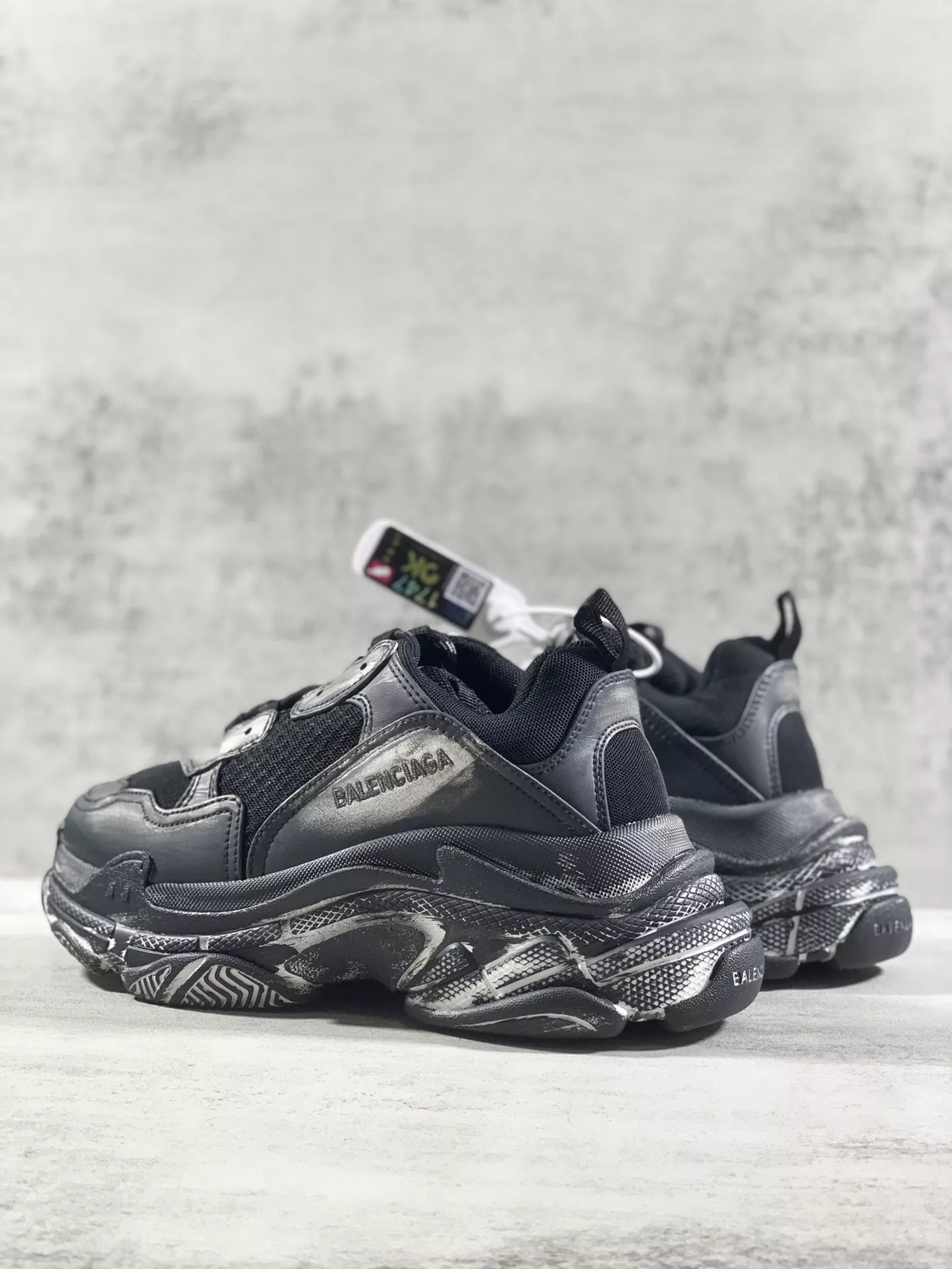 Balenciaga Casual Shoes For Men WellDesigned 6561