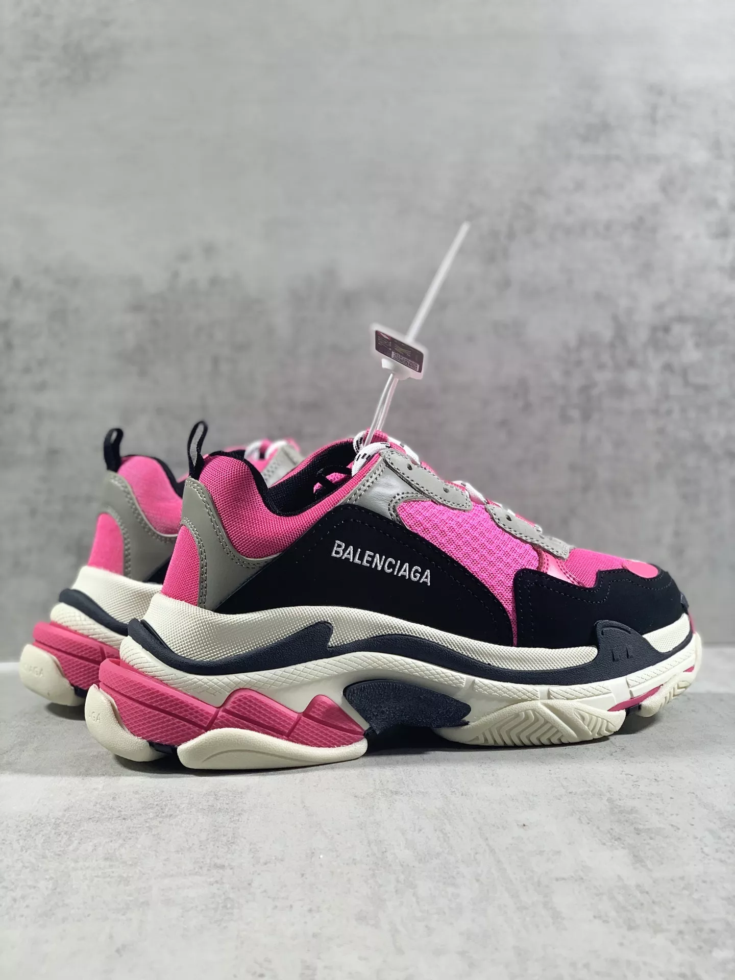Balenciaga Casual Shoes For Women Bold 246