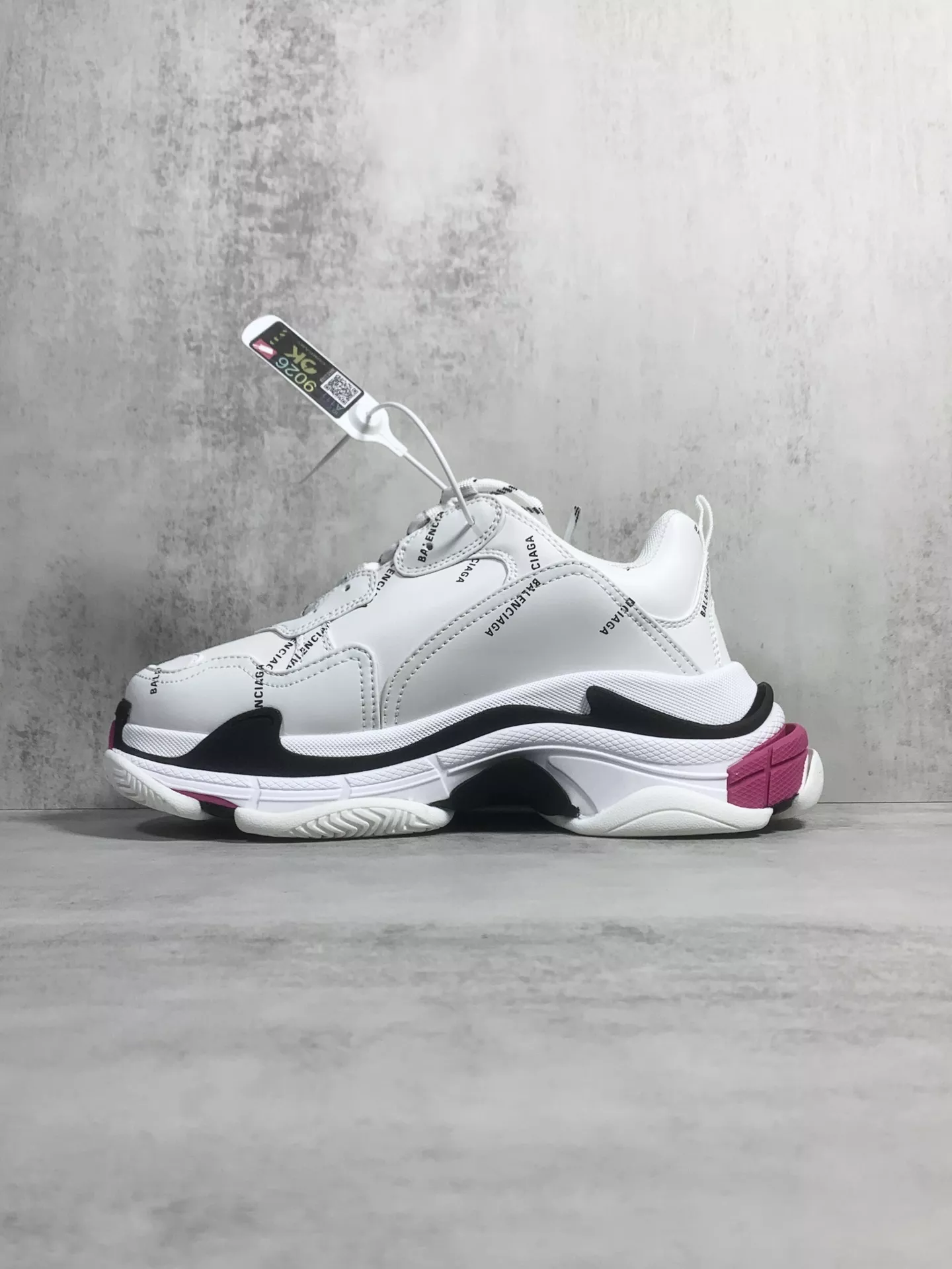Balenciaga Casual Shoes For Women Durable 3288