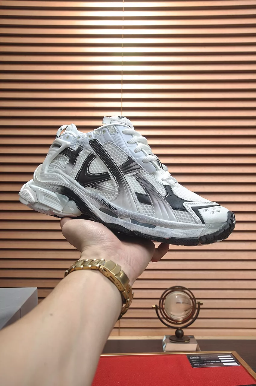 Balenciaga Casual Shoes For Women Flexible 2960