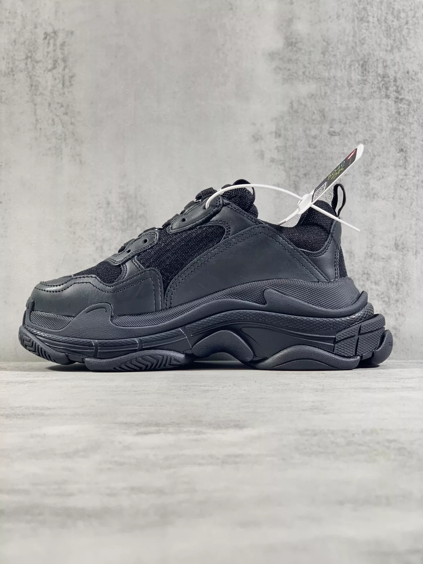 Balenciaga Casual Shoes For Women HighQuality 8600