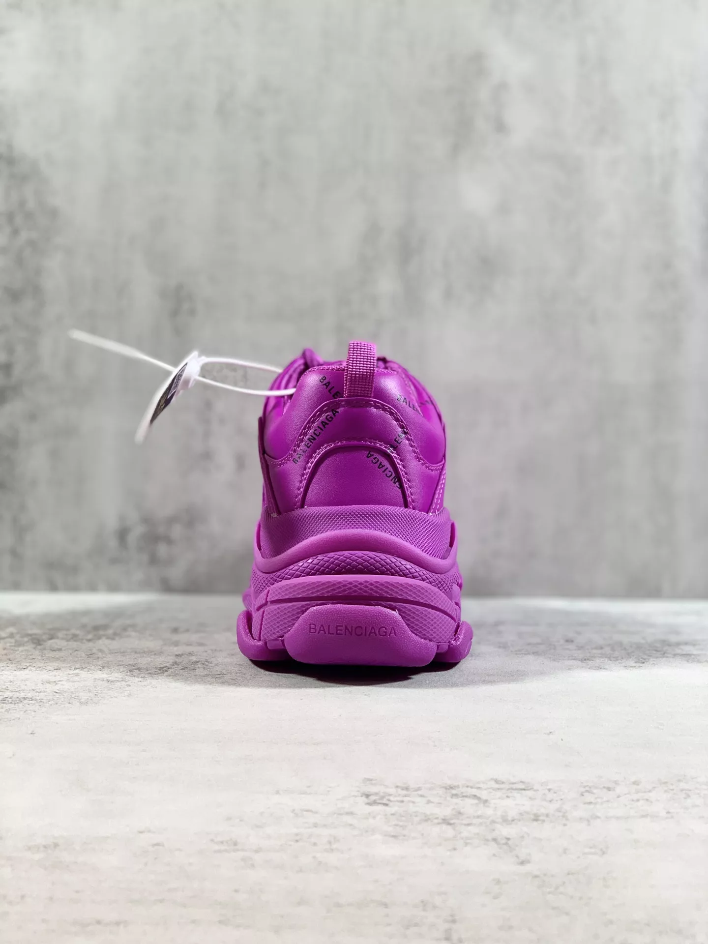 Balenciaga Casual Shoes For Women Modern 1997