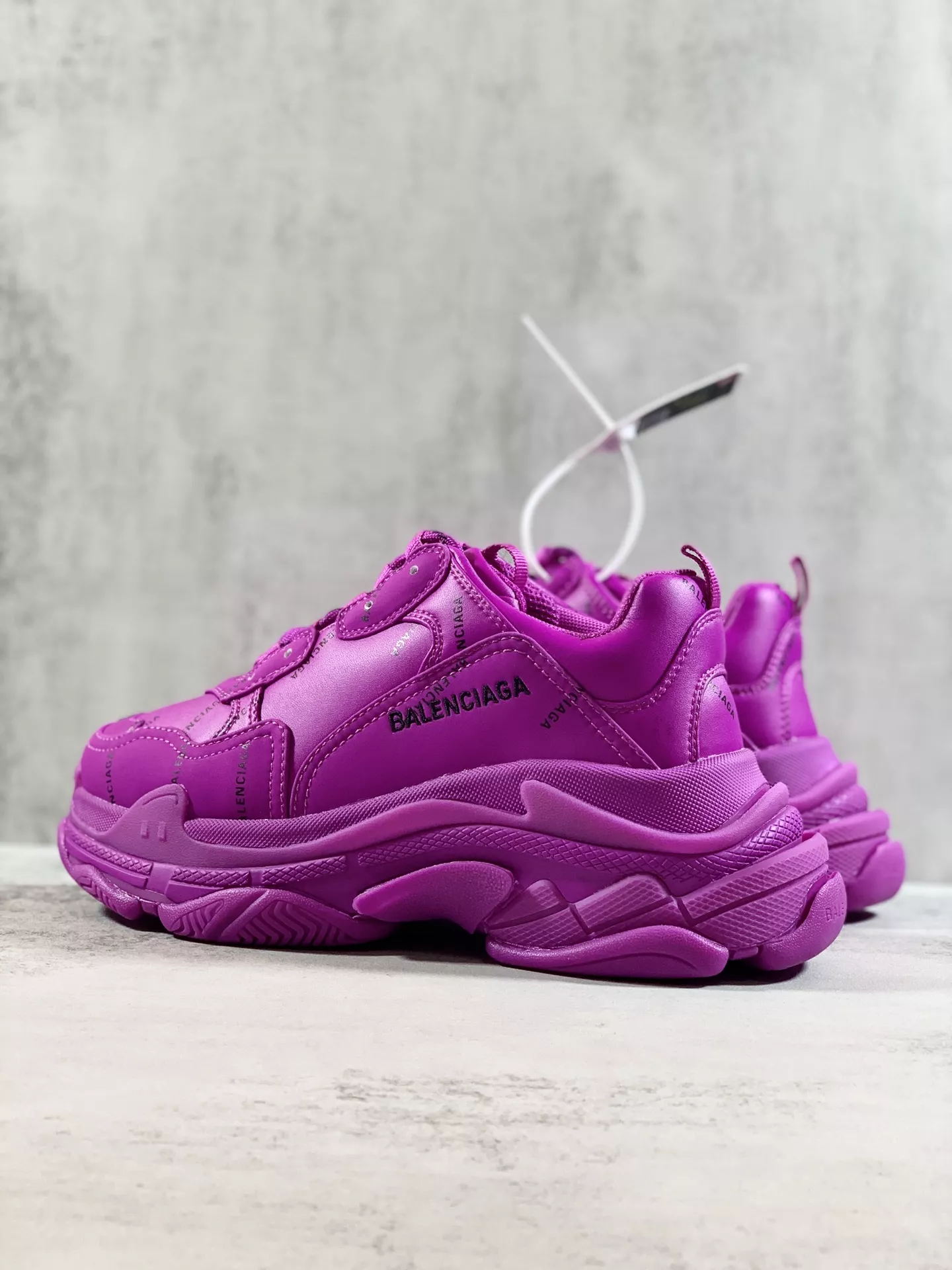 Balenciaga Casual Shoes For Women Modern 1997