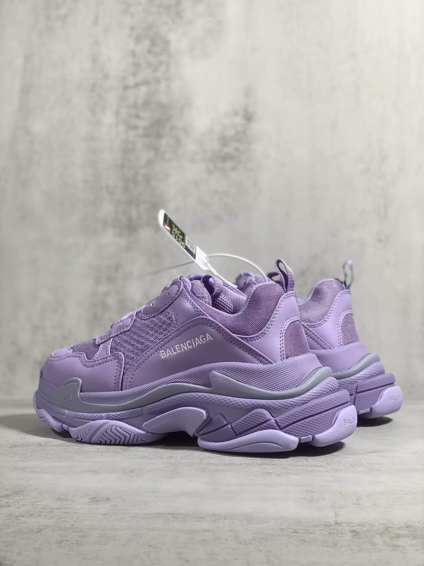 Balenciaga Casual Shoes For Women Resilient 3514