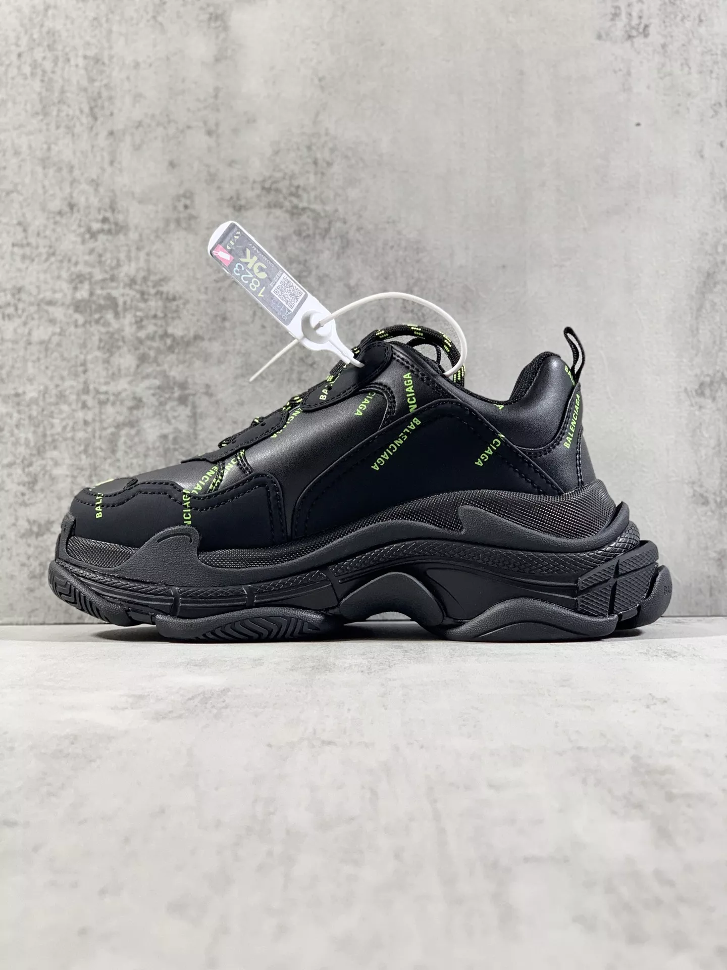 Balenciaga Casual Shoes For Women Soft 9224