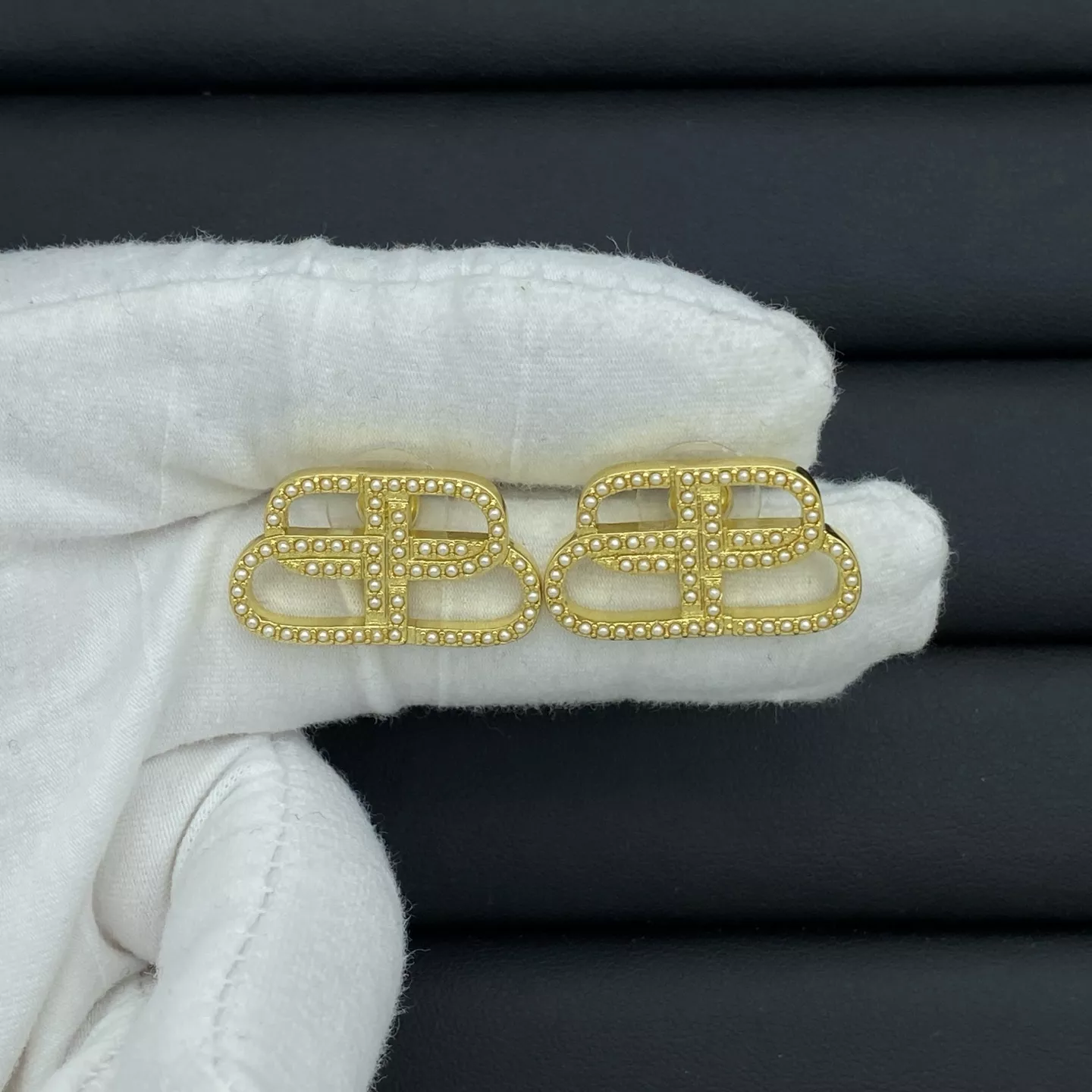 Balenciaga Earrings For Women Cozy 275