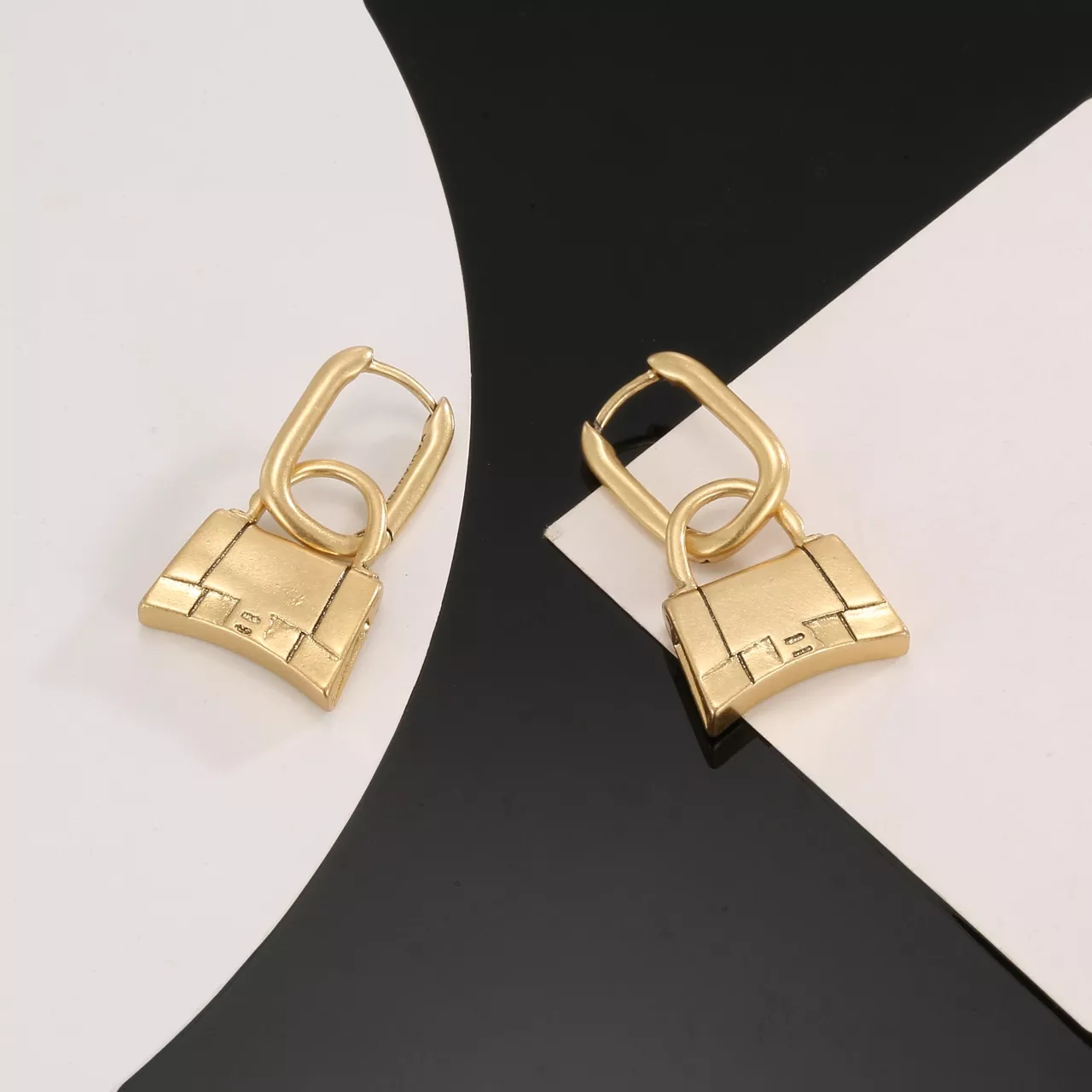 Balenciaga Earrings For Women Stylish 2677