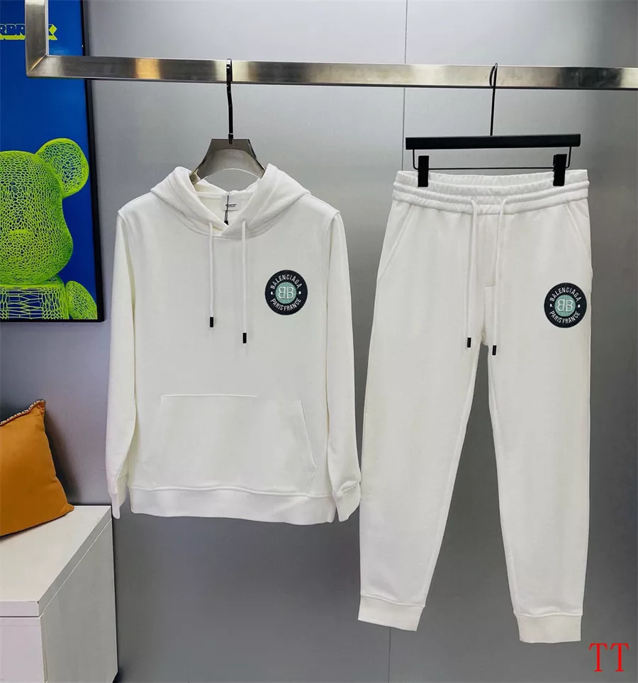 Balenciaga Fashion Tracksuits Long Sleeved For Men AllSeason 3924