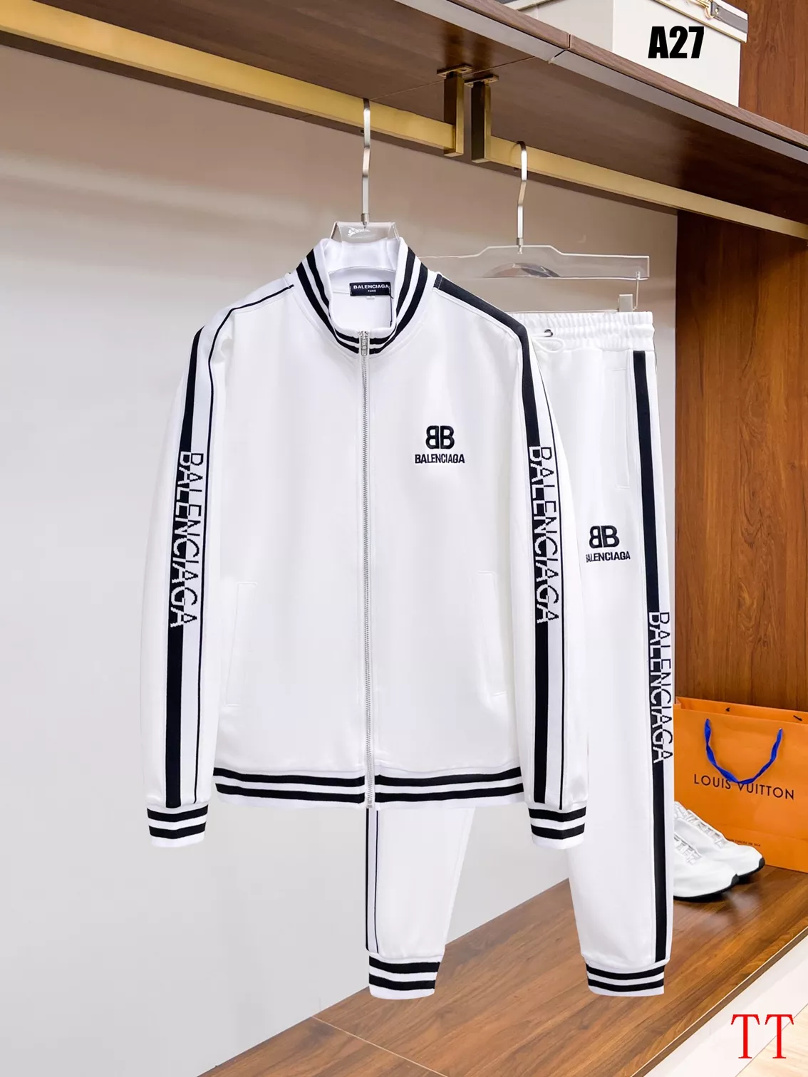 Balenciaga Fashion Tracksuits Long Sleeved For Men Cozy 7393