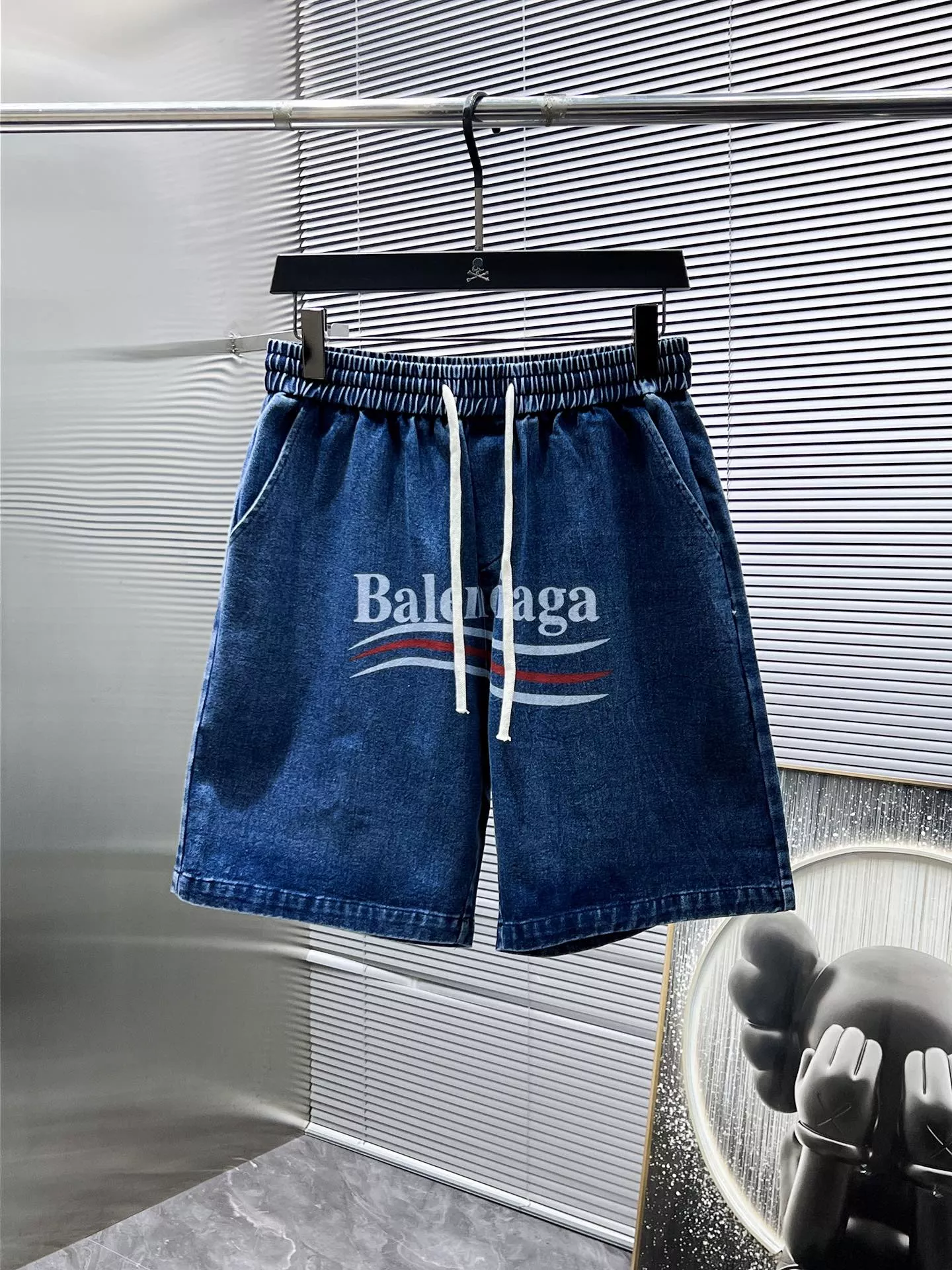 Balenciaga Fashion Tracksuits Short Sleeved For Men Minimalist 868