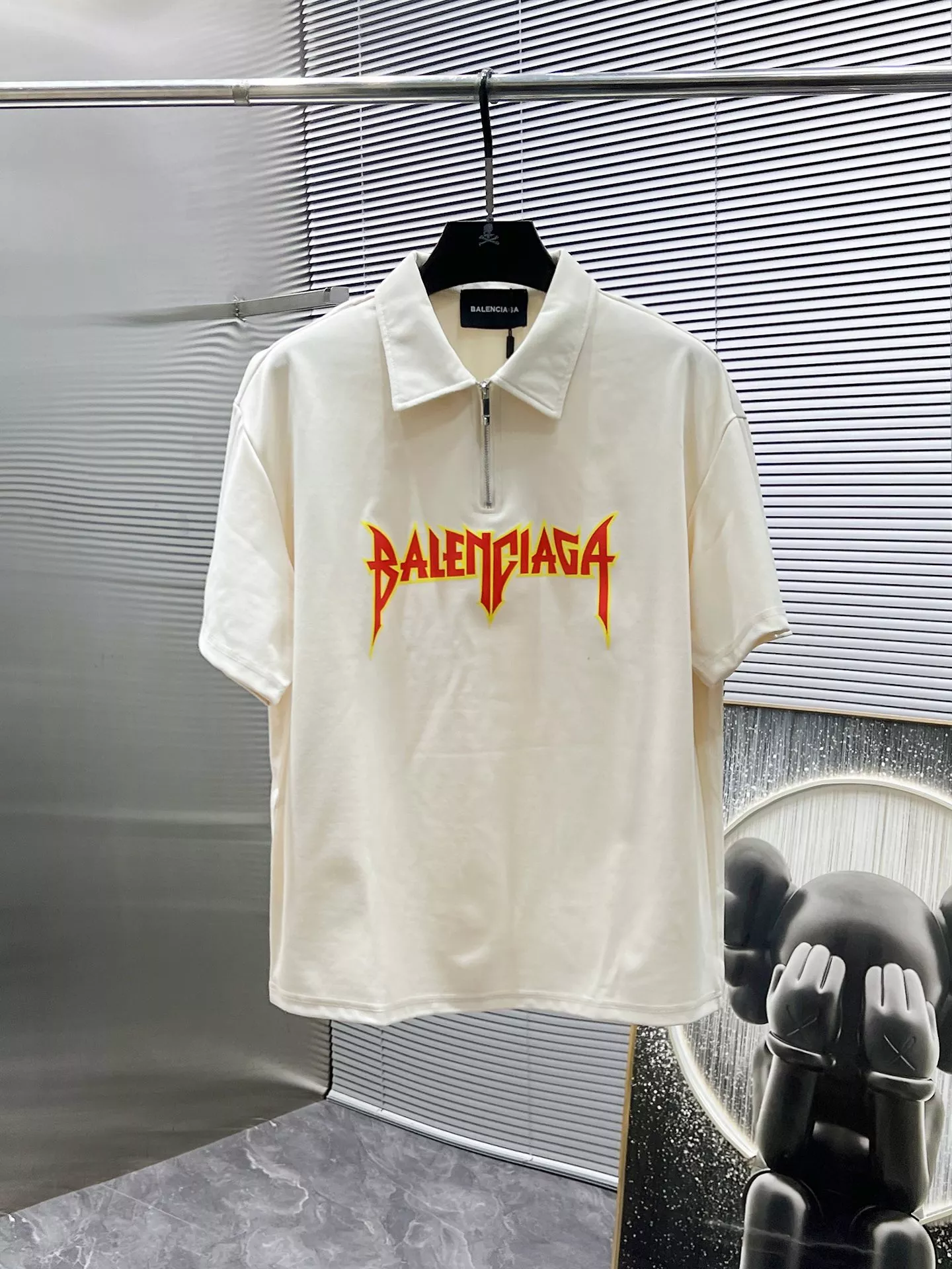 Balenciaga Fashion Tracksuits Short Sleeved For Men Reliable 1151