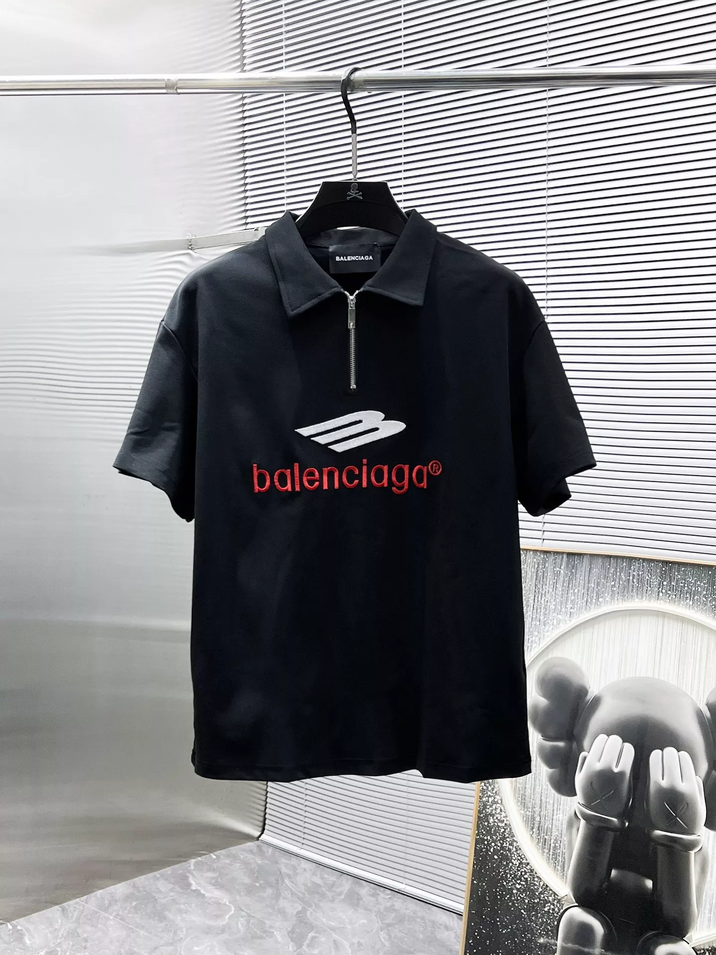 Balenciaga Fashion Tracksuits Short Sleeved For Men Unique 3204