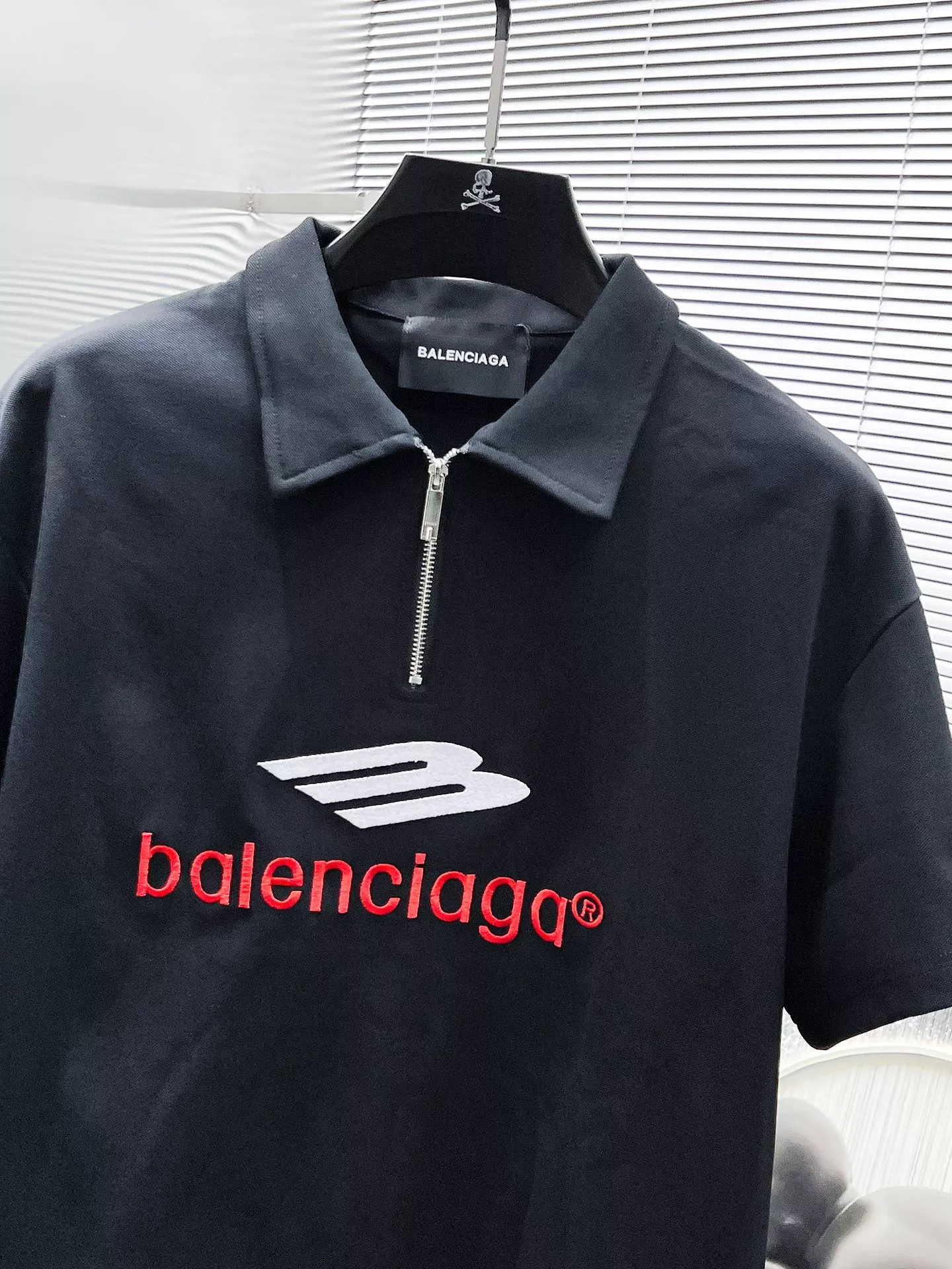Balenciaga Fashion Tracksuits Short Sleeved For Men Unique 3204