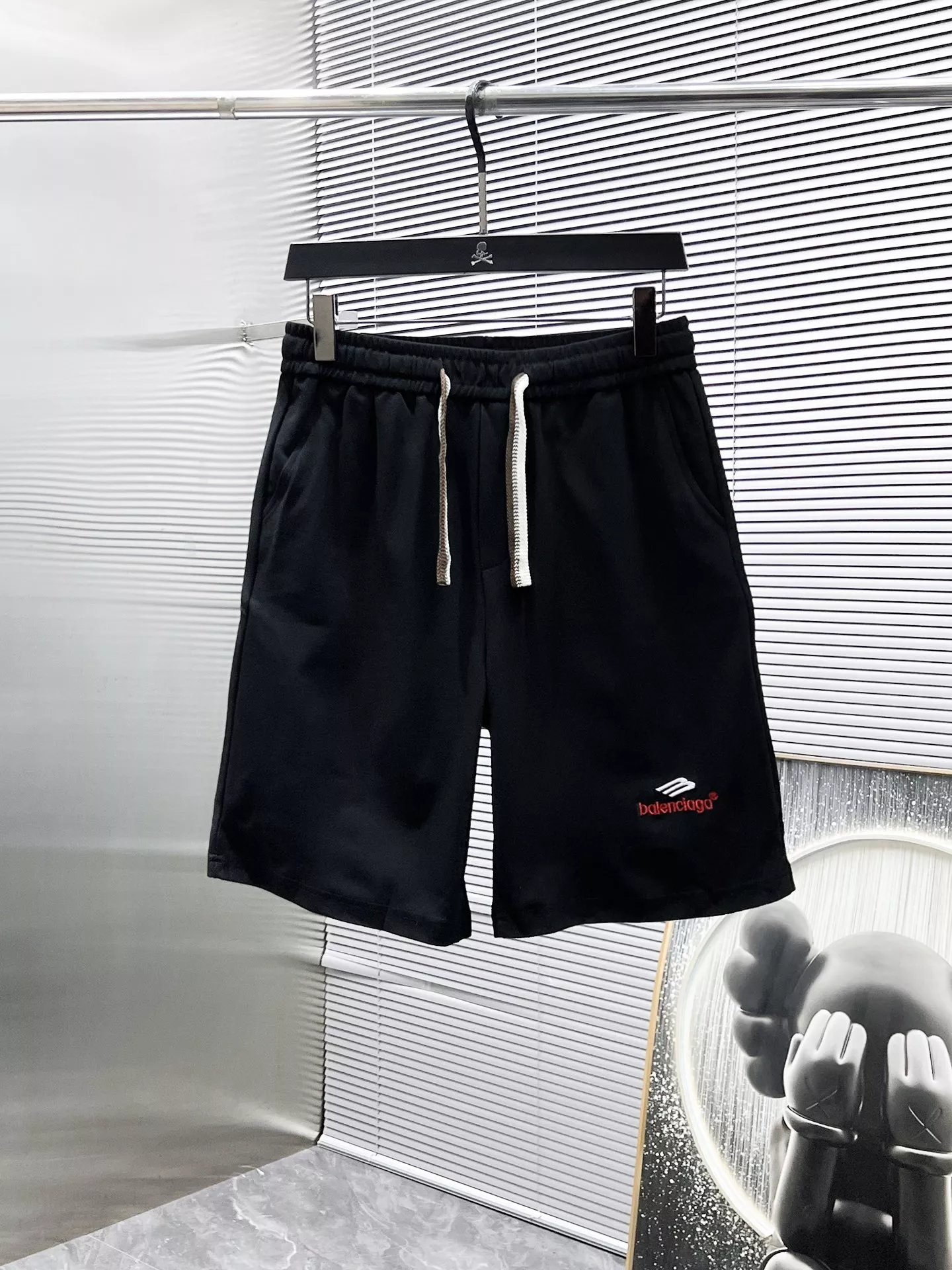Balenciaga Fashion Tracksuits Short Sleeved For Men Unique 3204