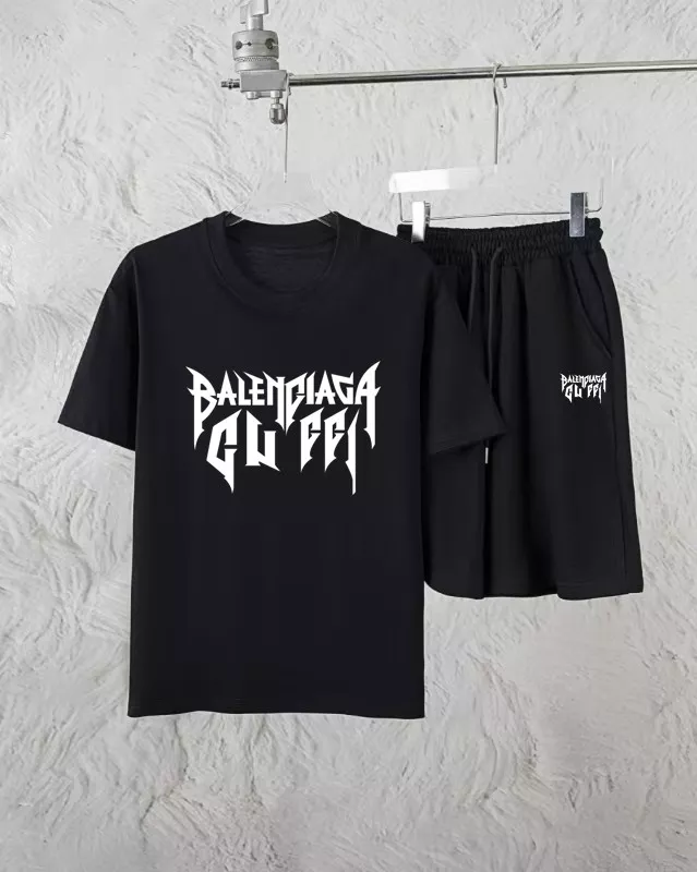 Balenciaga Fashion Tracksuits Short Sleeved For Unisex Fashionable 3376