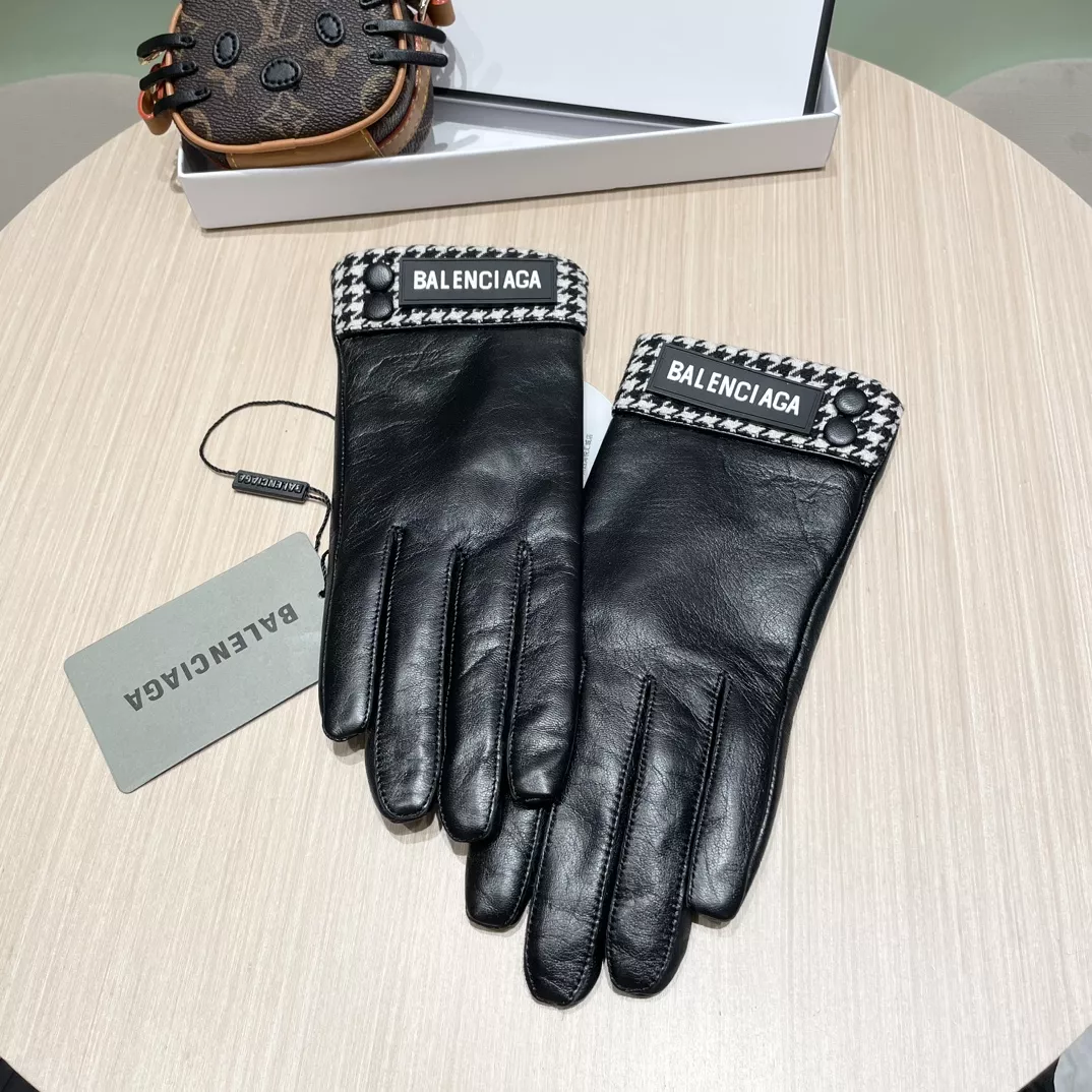 Balenciaga Gloves For Women Durable 3449