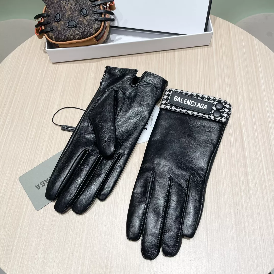 Balenciaga Gloves For Women Durable 3449
