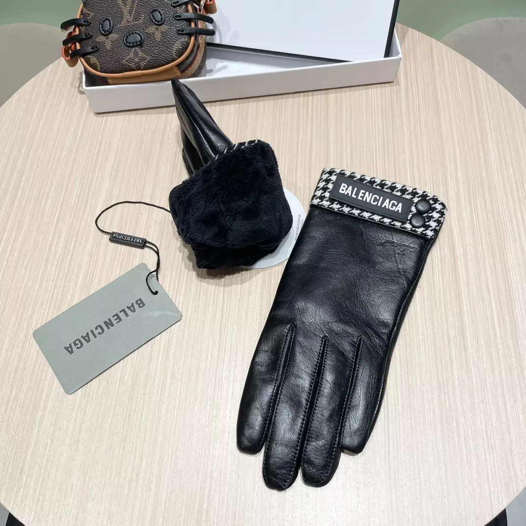 Balenciaga Gloves For Women Durable 3449